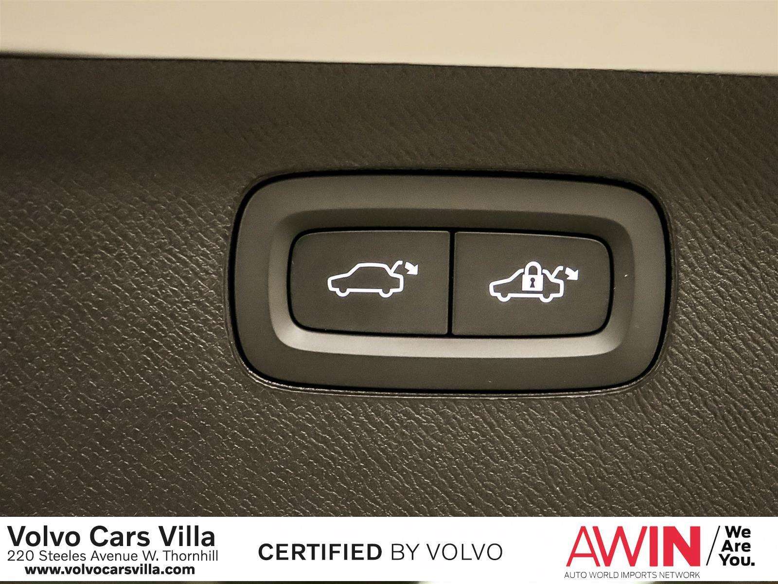 2024 Volvo XC90 B6 AWD Plus Bright Theme 7-Seater thumb 19