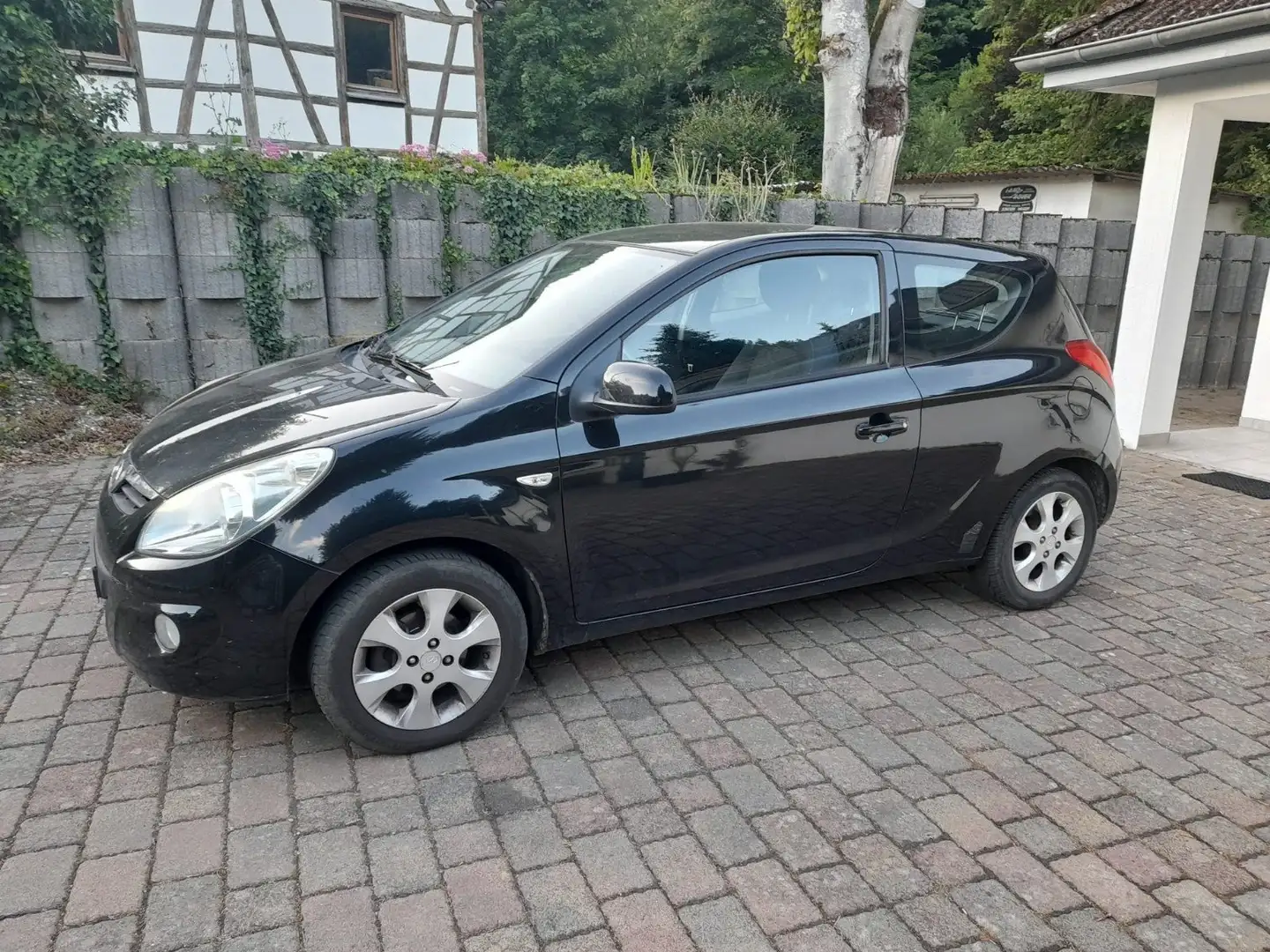Hyundai i20 i20 1.2 Classic Zwart - 1