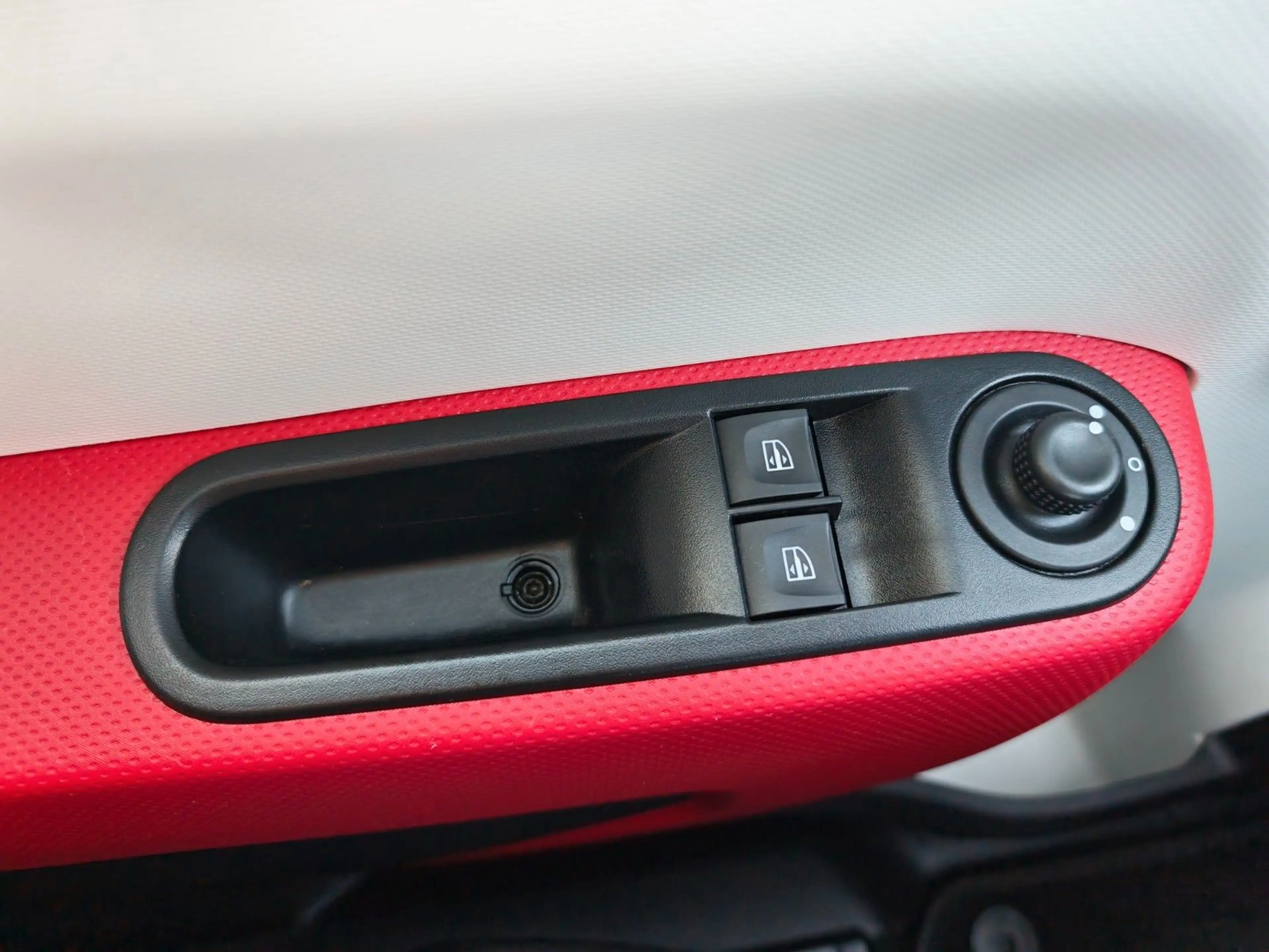 Renault Twingo Intens Tempomat TÜV+Service Neu Garantie — photo 14