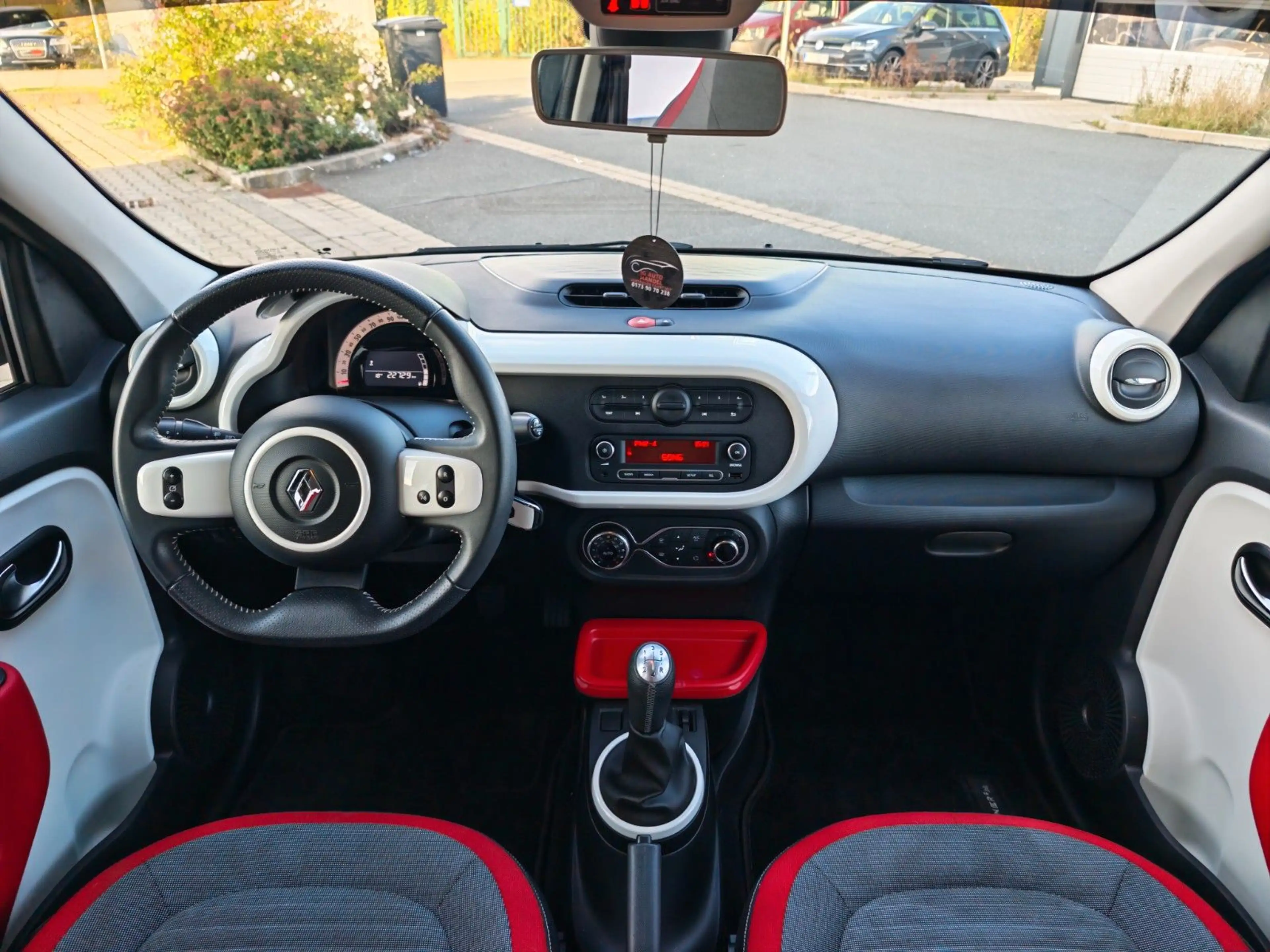 Renault Twingo Intens Tempomat TÜV+Service Neu Garantie — photo 12