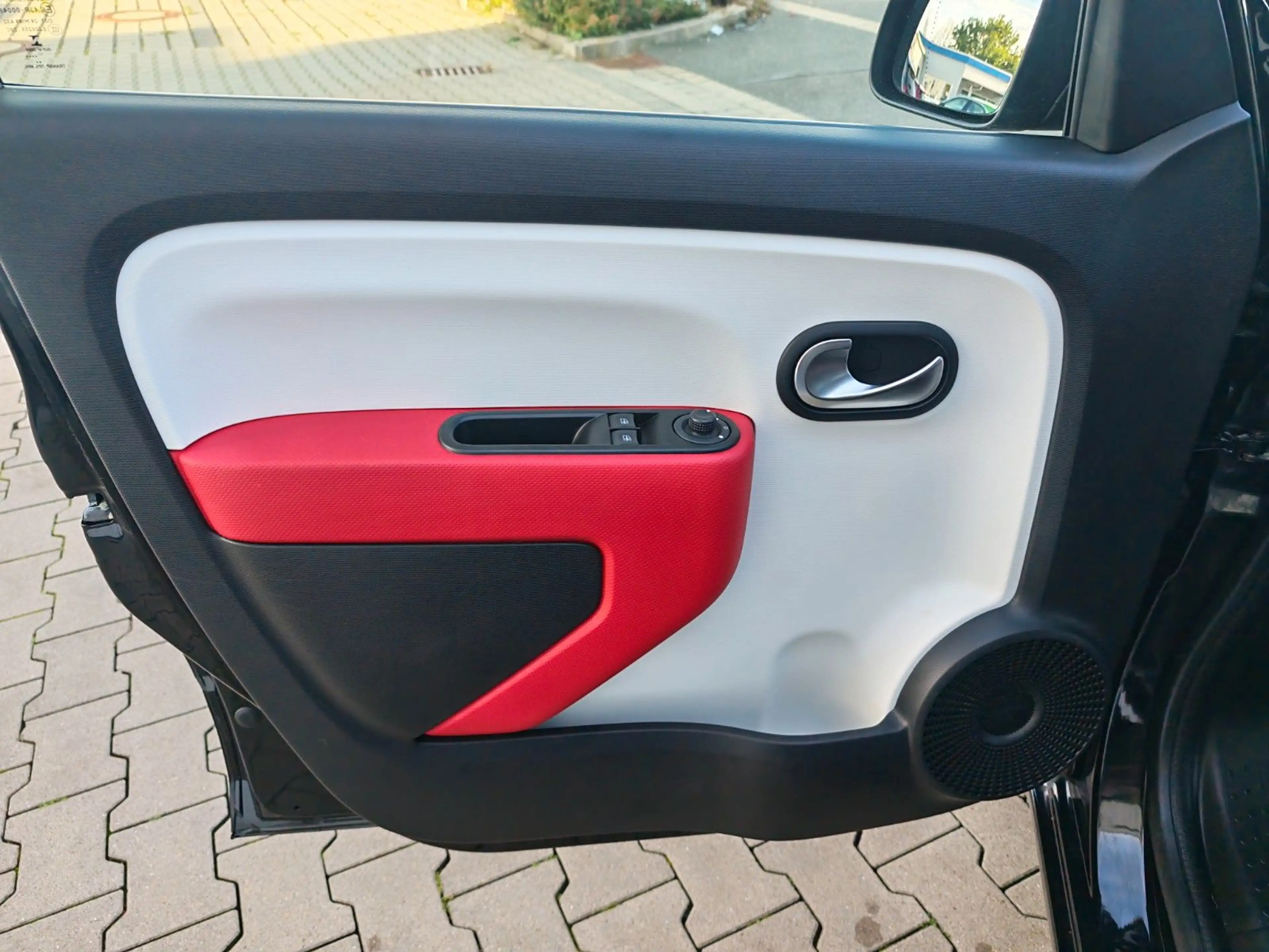 Renault Twingo Intens Tempomat TÜV+Service Neu Garantie — photo 9
