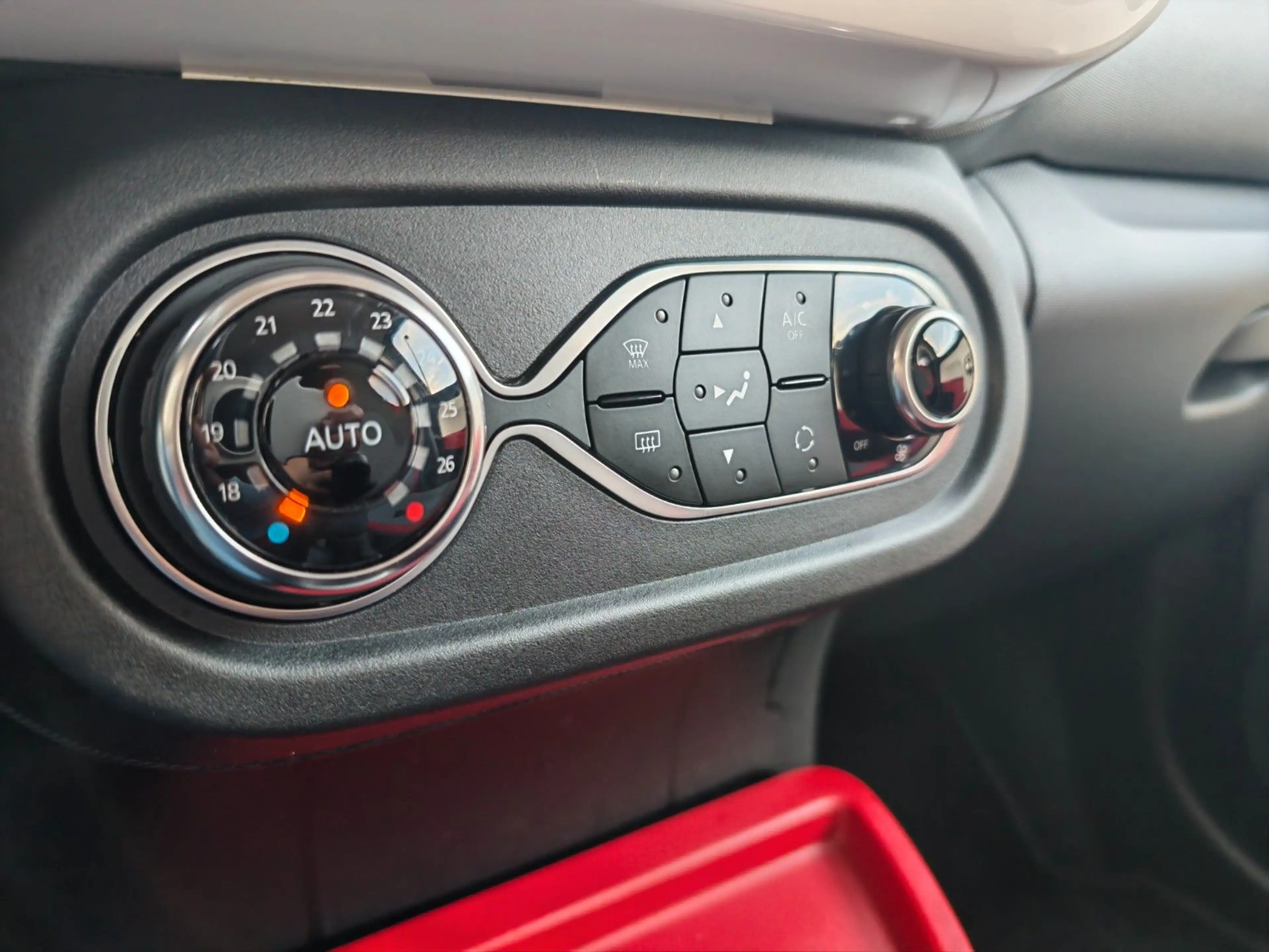Renault Twingo Intens Tempomat TÜV+Service Neu Garantie — photo 13