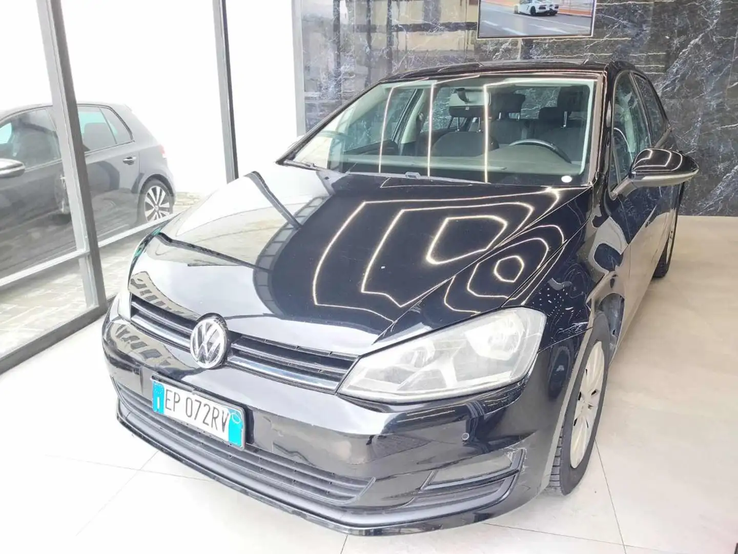 Volkswagen Golf 1.2 TSI 85 CV 5p. (Garanzia 12 Mesi) Nero - 2