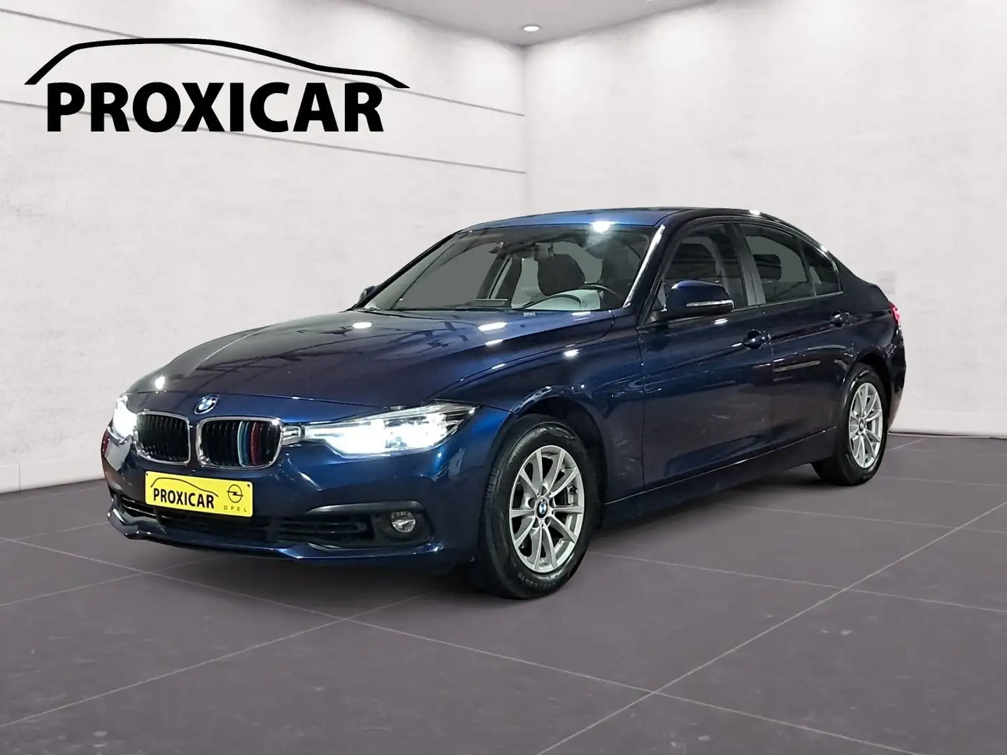 BMW 318 Essence 136cv Automatique Bleu métal Airco*Gps Bleu - 1