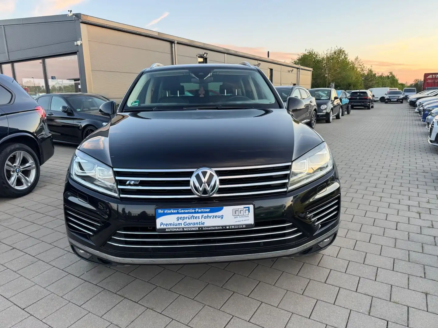 Volkswagen Touareg V6 TDI R-LINE Terrain Tech 4Mot Schwarz - 2