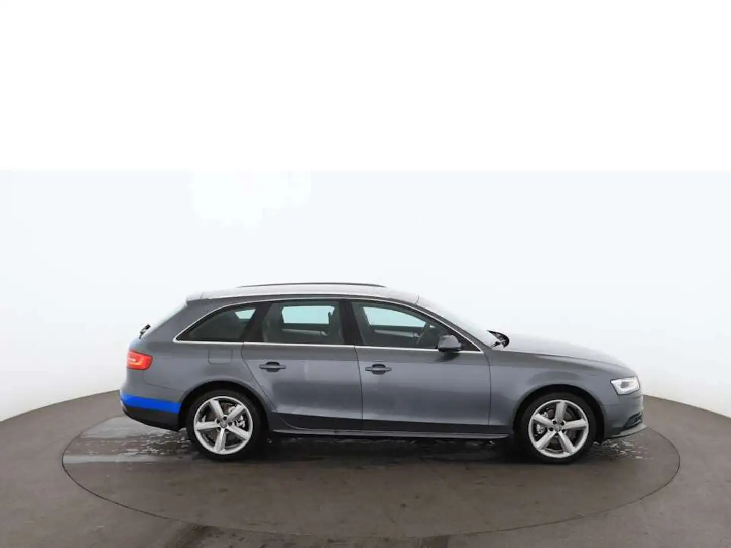 Audi A4 Avant 2.0 TDI quattro XENON LEDER SITZHZG TEMP Šedá - 2