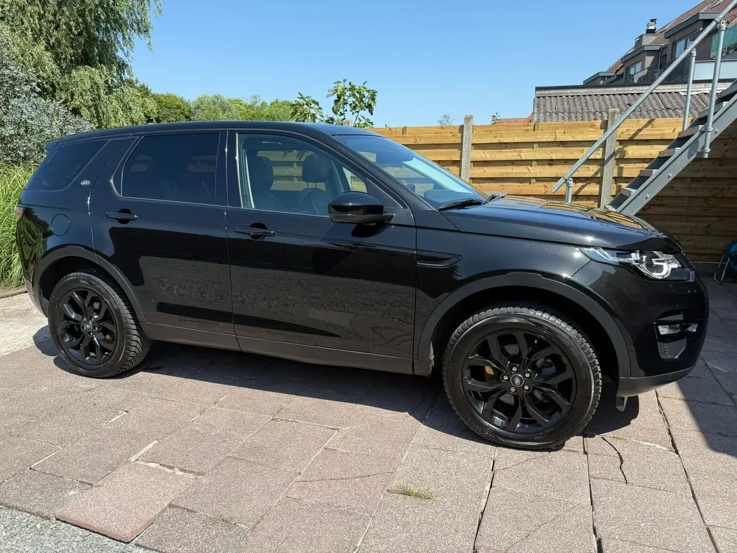 Land Rover Discovery Sport Discovery Sport TD4 Aut. SE Zwart - 1