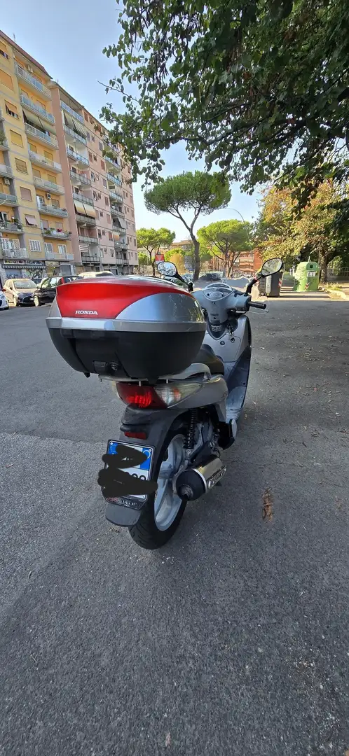 Honda SH 150 Šedá - 2