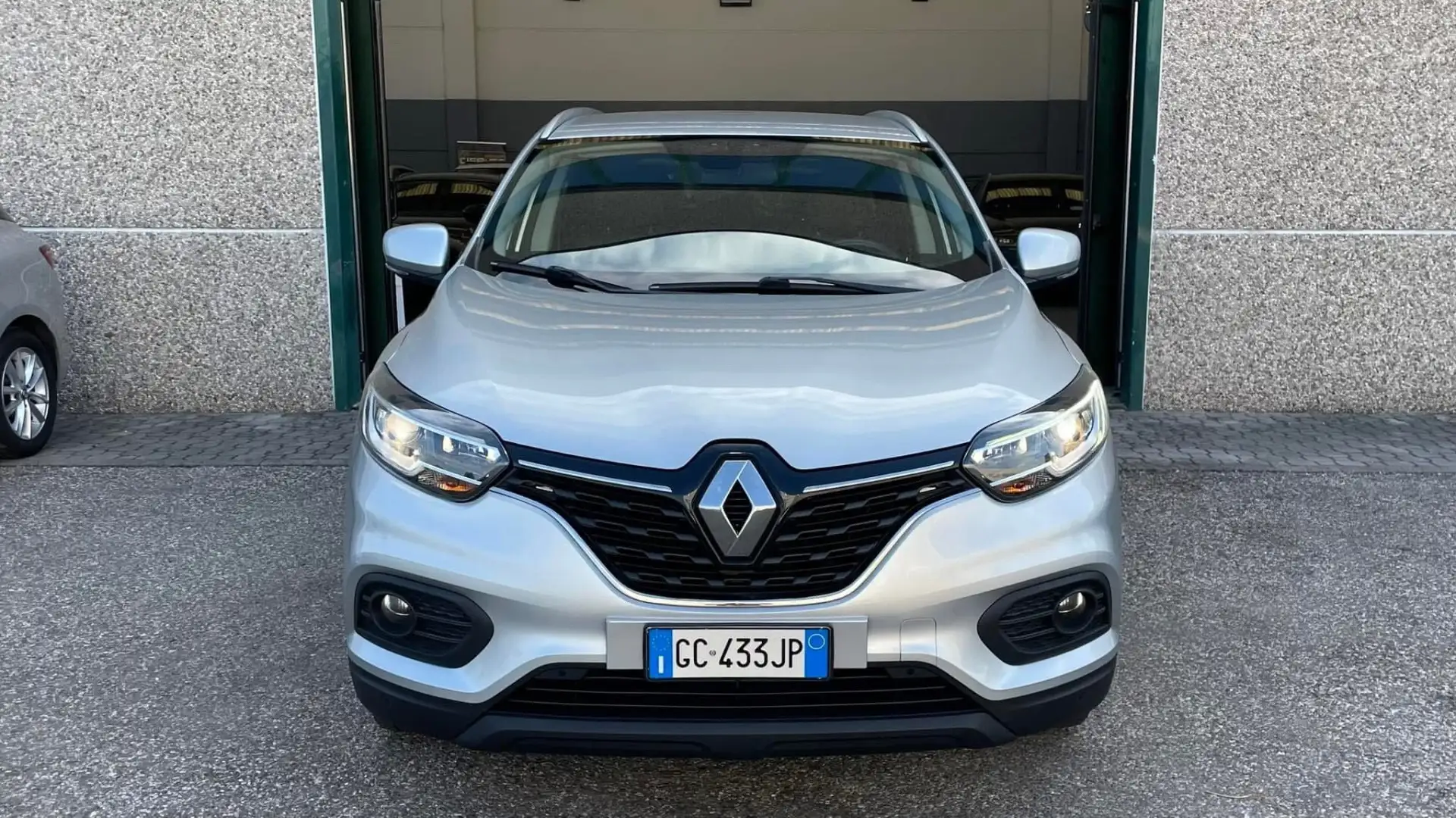 Renault Kadjar Blue dCi 8V 115CV EDC Sport Edition AUTOMATICA Argento - 2