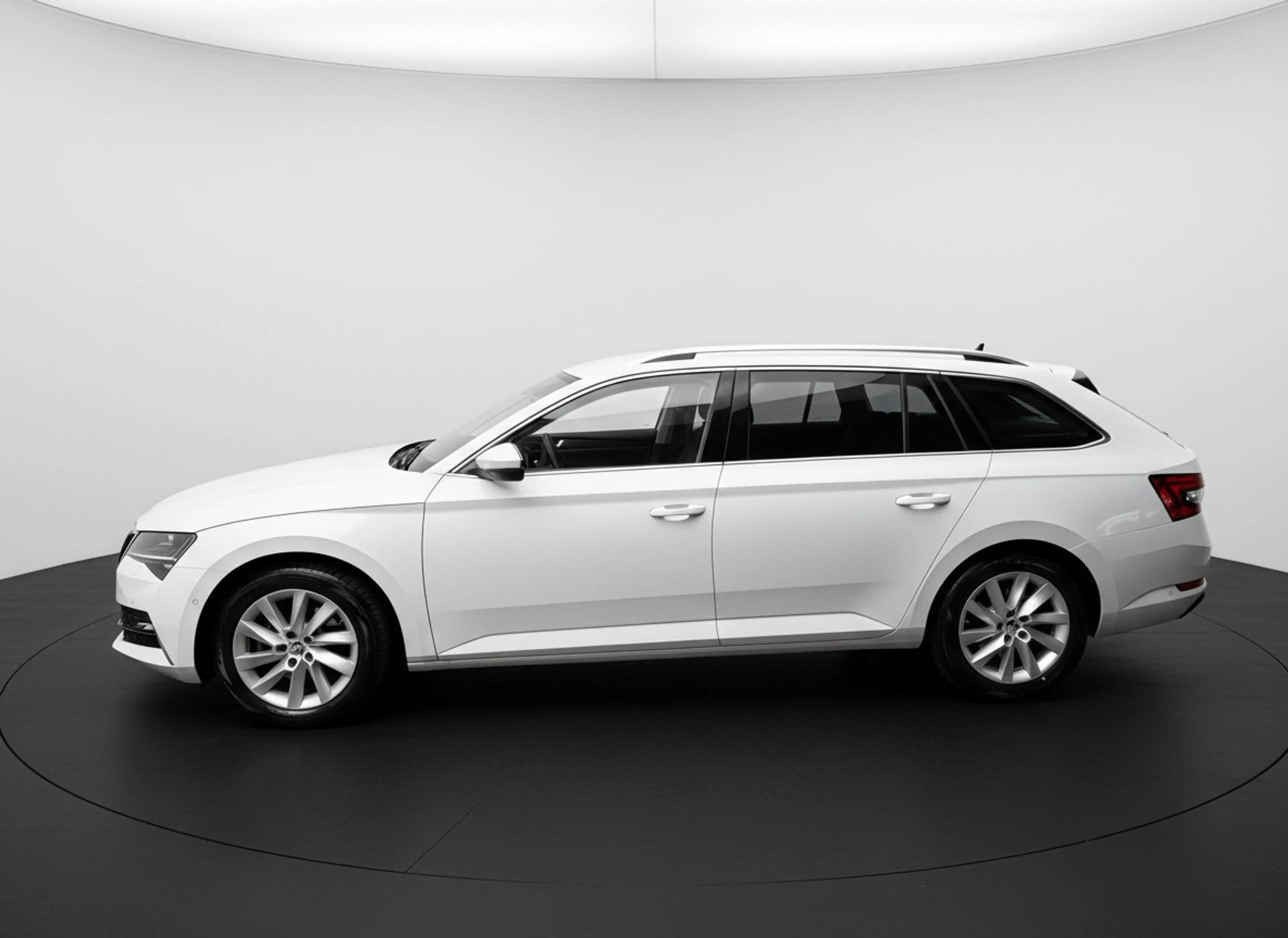Skoda Superb Combi TSI iV 218PK HYBIRDE DSG STYLE VIRTUAL/CAMER — photo 3