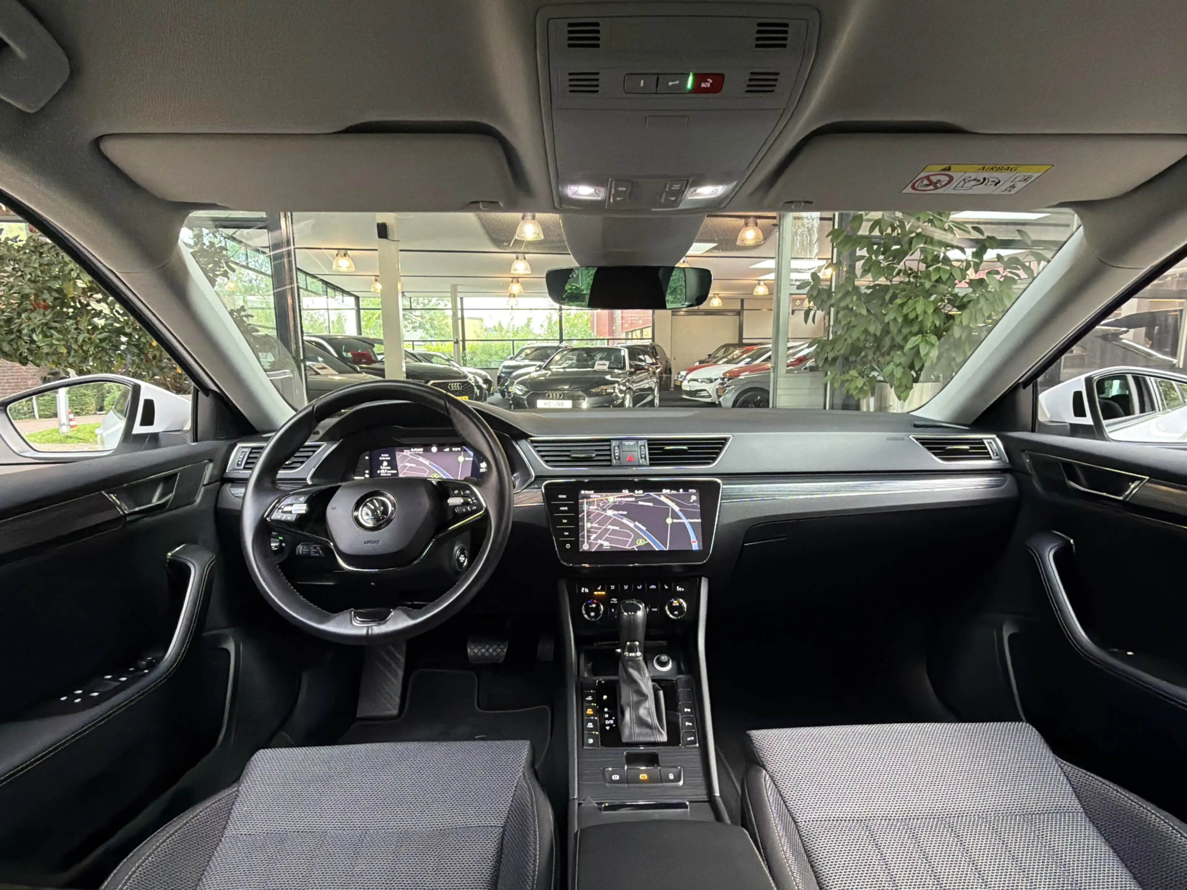Skoda Superb Combi TSI iV 218PK HYBIRDE DSG STYLE VIRTUAL/CAMER — photo 4