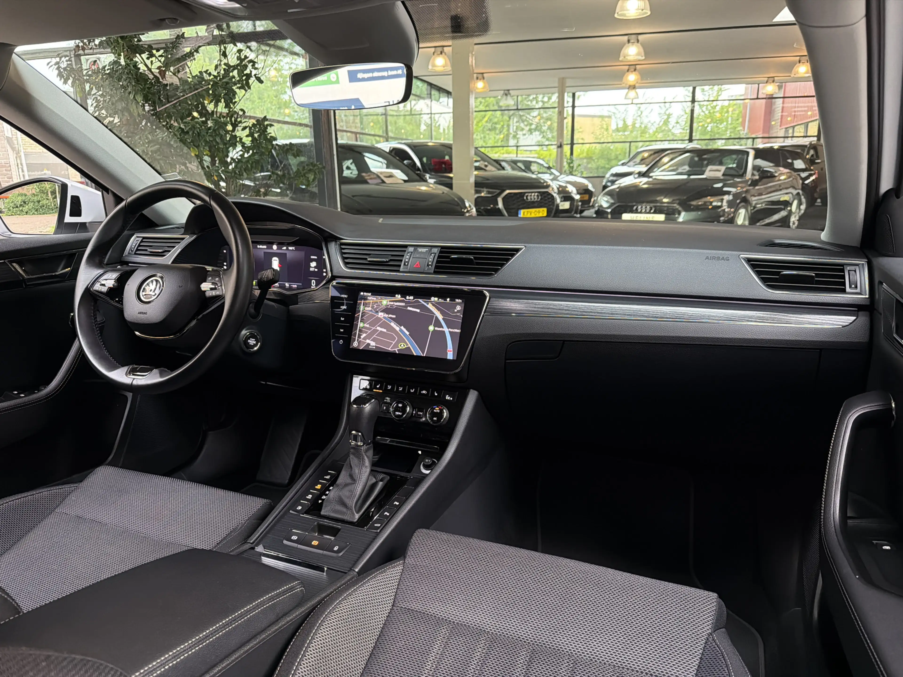 Skoda Superb Combi TSI iV 218PK HYBIRDE DSG STYLE VIRTUAL/CAMER — photo 19
