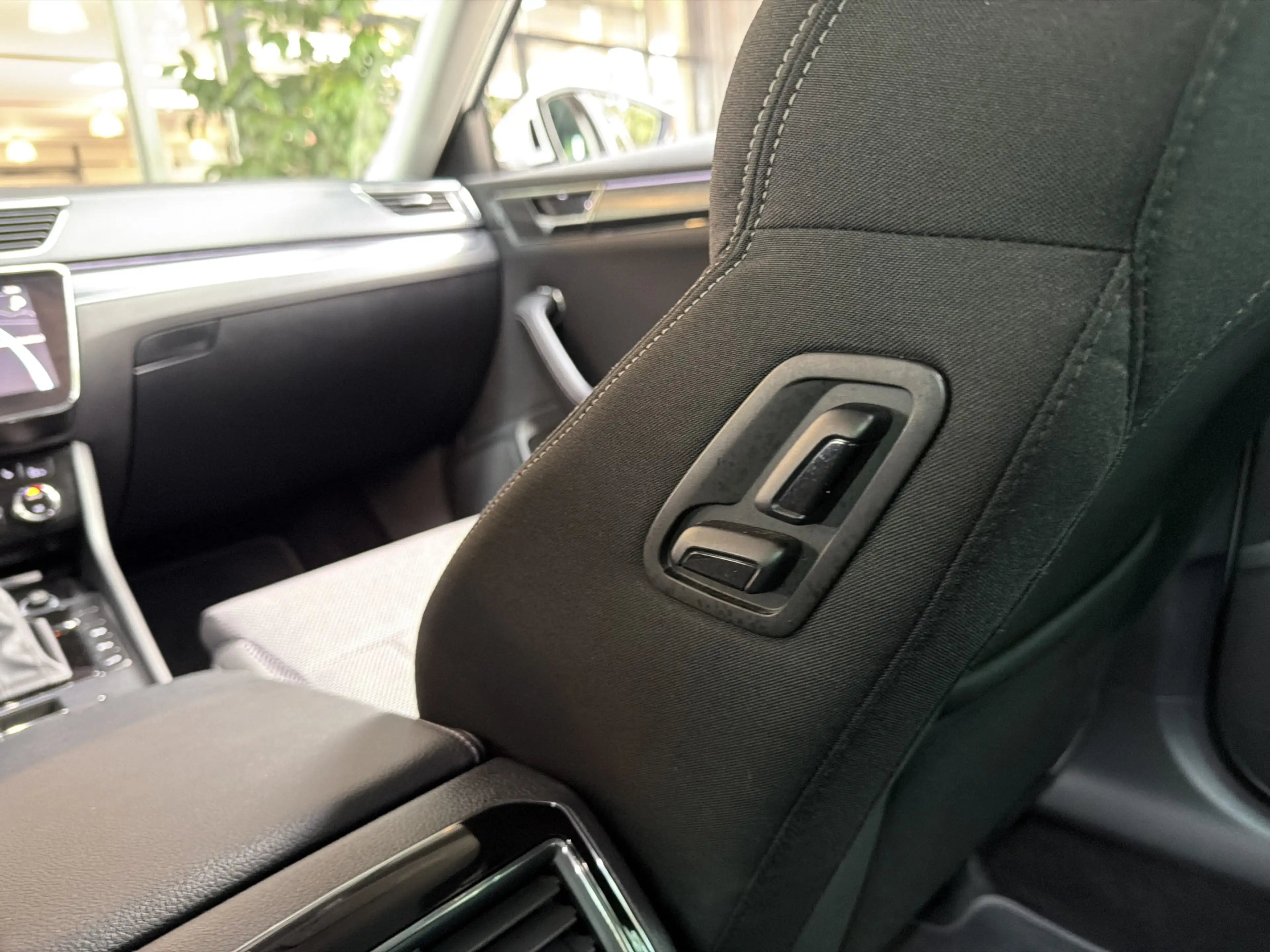 Skoda Superb Combi TSI iV 218PK HYBIRDE DSG STYLE VIRTUAL/CAMER — photo 34