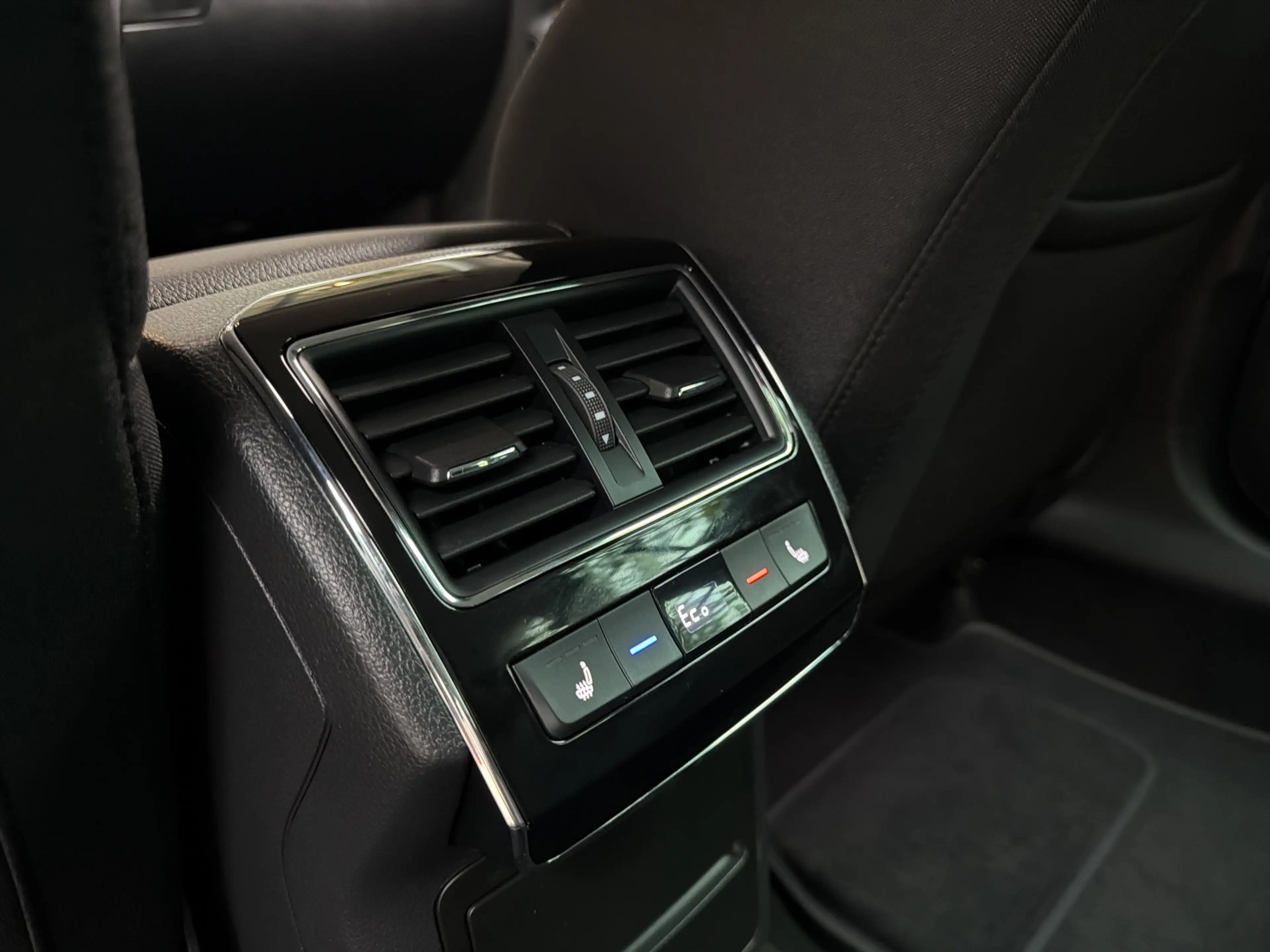 Skoda Superb Combi TSI iV 218PK HYBIRDE DSG STYLE VIRTUAL/CAMER — photo 33