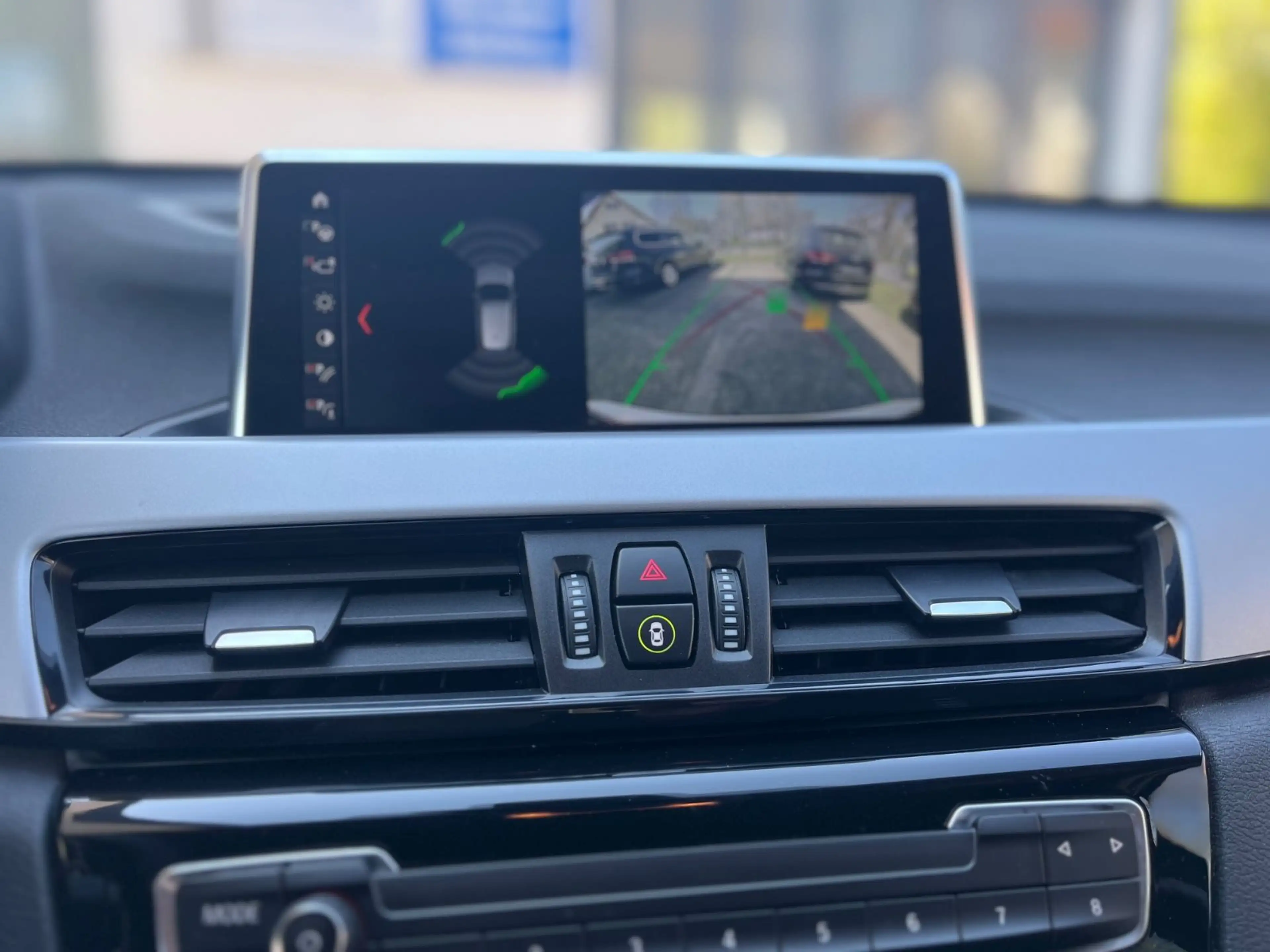 BMW X1 xDrive 18d Aut. Navi+LED+DrivAss+R-Kamera — photo 15