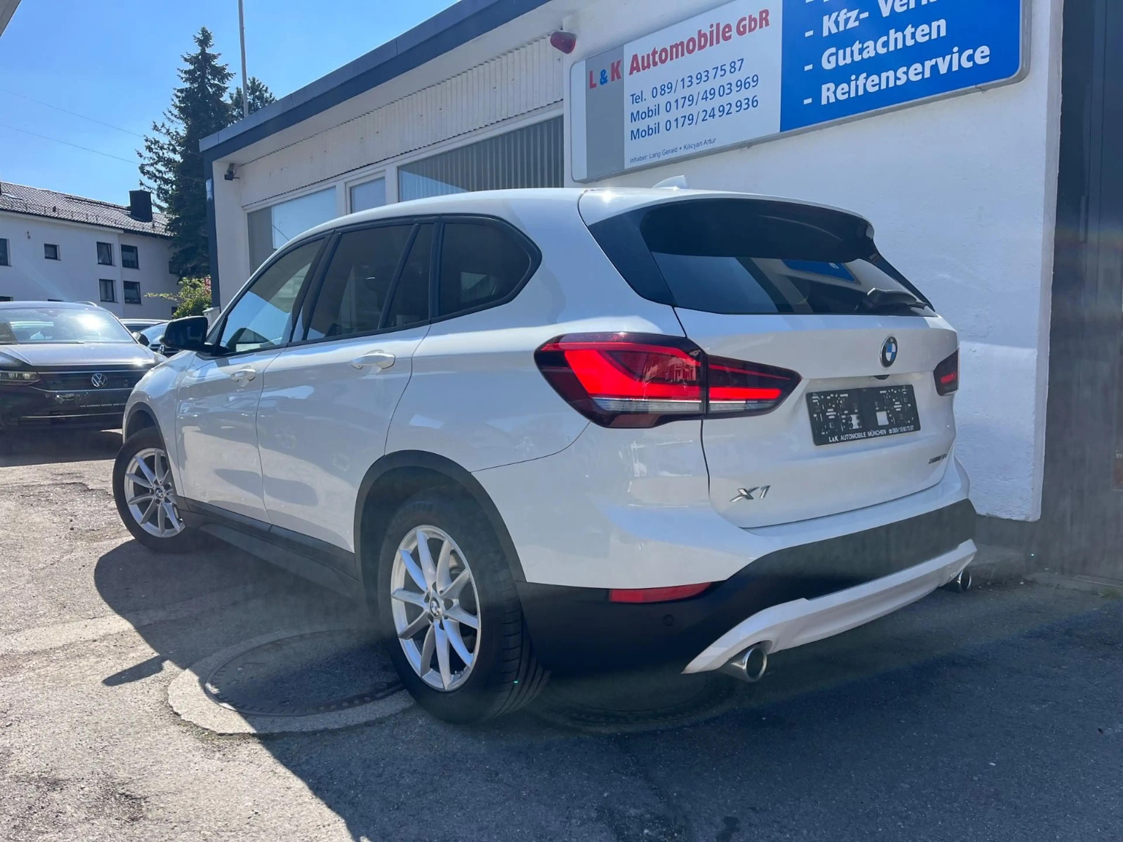 BMW X1 xDrive 18d Aut. Navi+LED+DrivAss+R-Kamera — photo 7