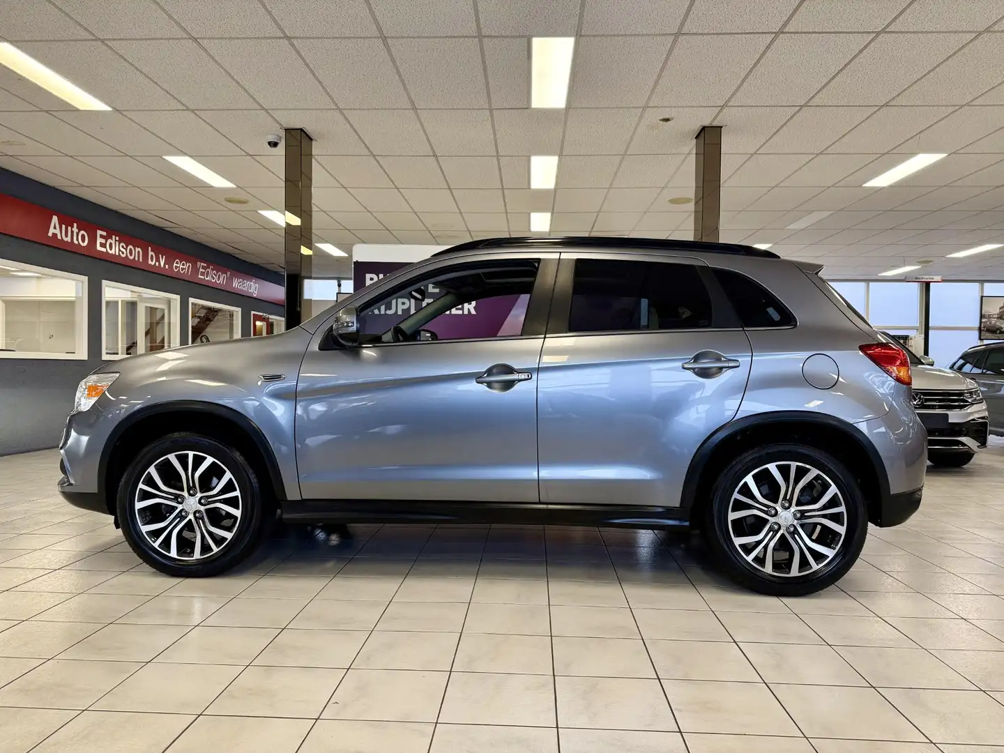 Mitsubishi ASX 1.6 Instyle *PANO*LEER*NAVI*18INCH*1e EIG*100% OH* Gris - 2