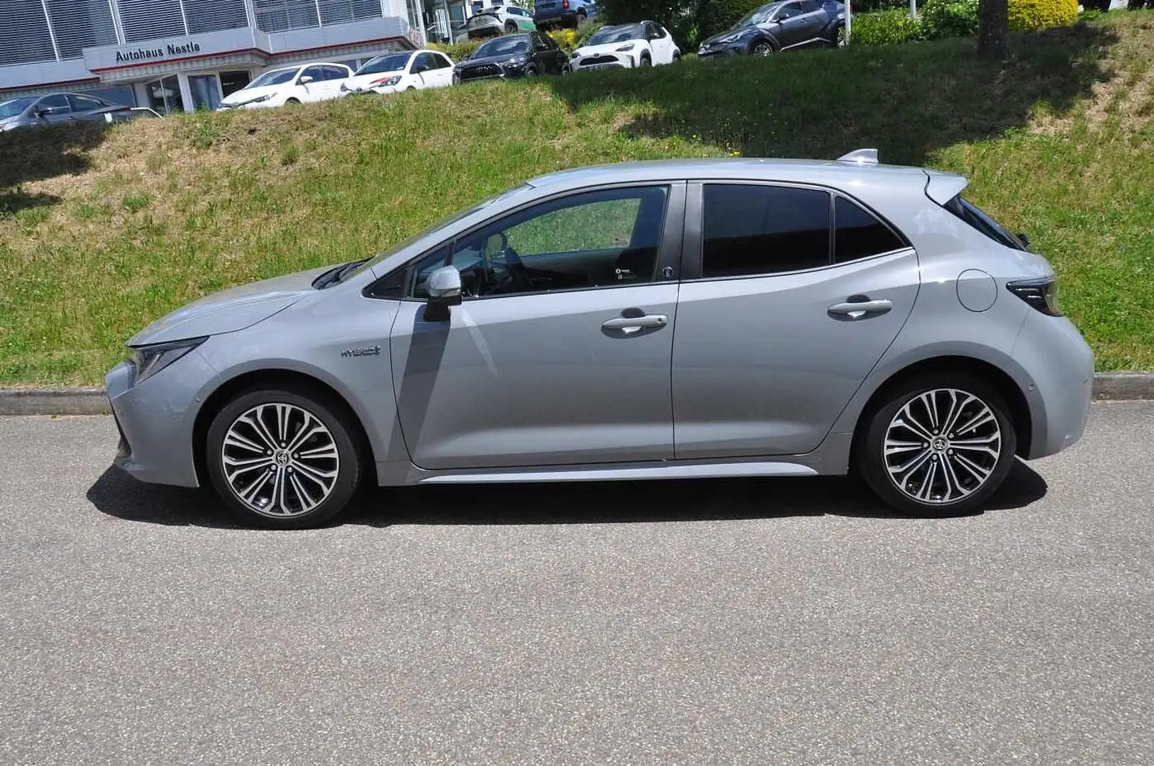 Toyota Corolla Hybrid 2.0 Team Deutschland Gris - 2