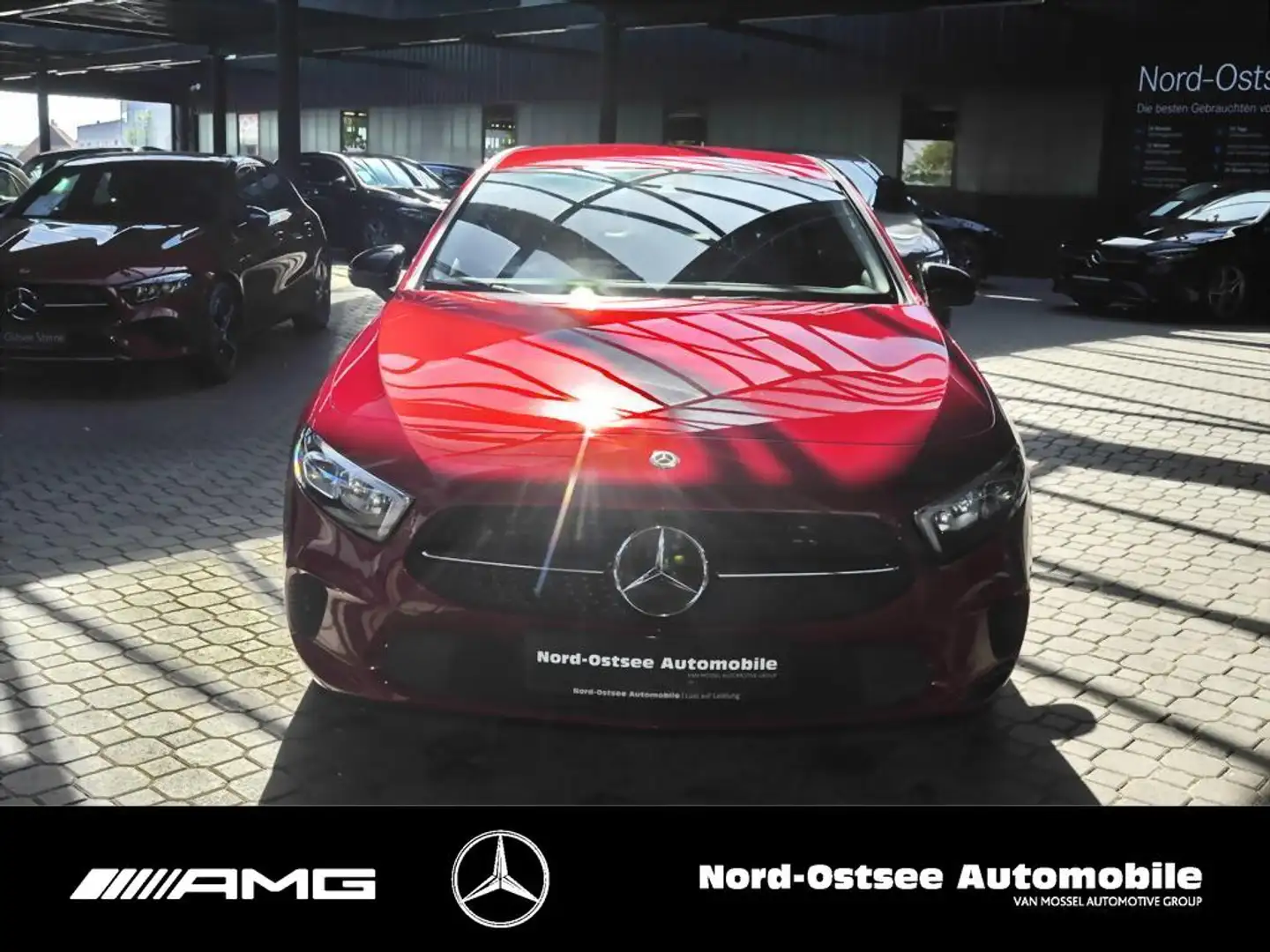 Mercedes-Benz A 220 4M PROGRESSIVE NIGHT LED MBUX KLIMA TEMPO Rot - 2