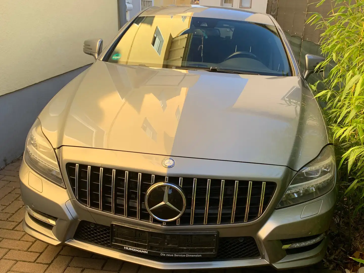 Mercedes-Benz CLS 350 CLS Shooting Brake 350 CDI 7G-TRONIC Edition 1 Silber - 1