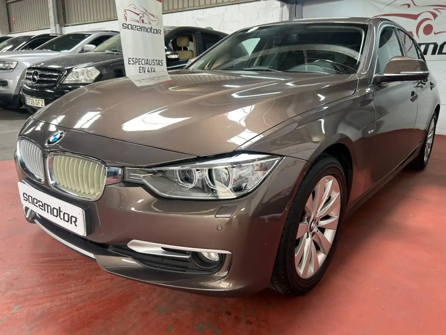 BMW 318 318d Modern Marrón - 1