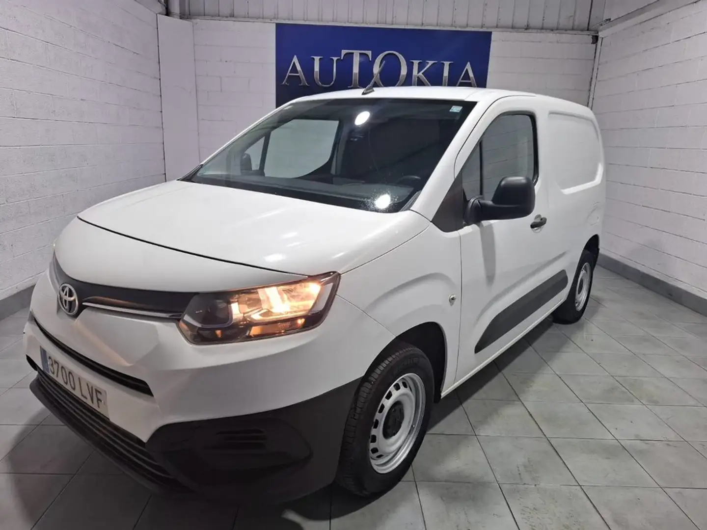 Toyota Proace City Van Media 1.5D GX 650kg 100 Blanc - 1