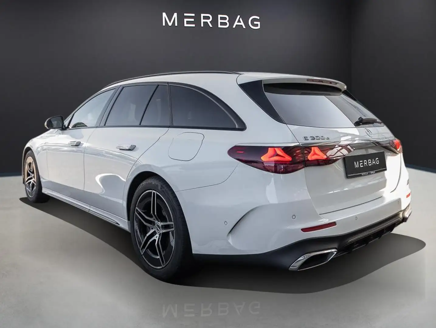 Mercedes-Benz E 300 e T-Modell mit EQ Hybrid Technologie Pano Weiß - 2