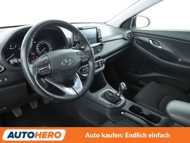 Hyundai i30 1.0 TGDI Intro*NAVI*TEMPO*PDC*SHZ*ALU*KLIMA* — photo 11