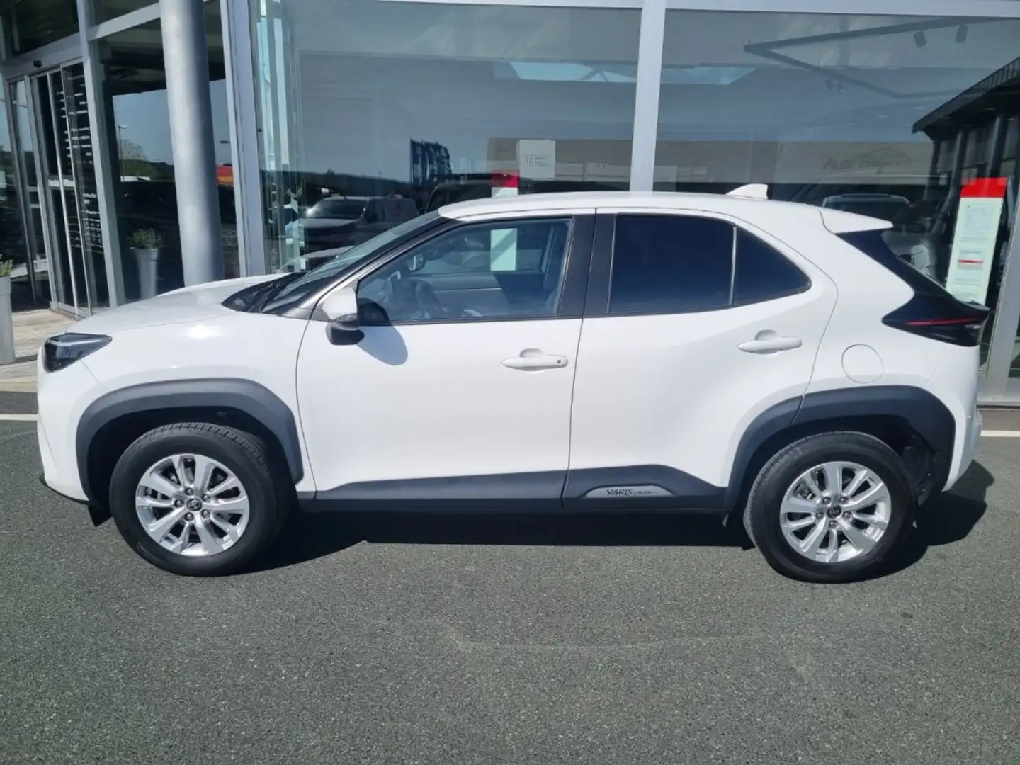 Toyota Yaris Cross Cross 1,5 l Petrol 4x2, Active Weiß - 2