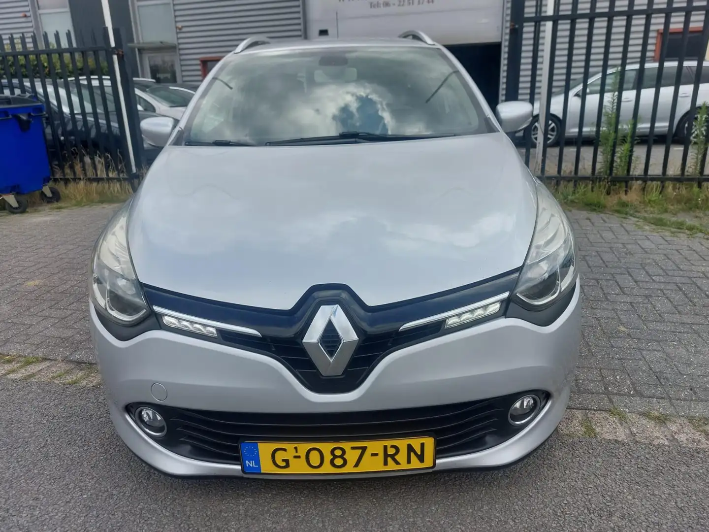 Renault Clio Estate 1.2-16V Collection 5 deurs + climate contro Grijs - 2