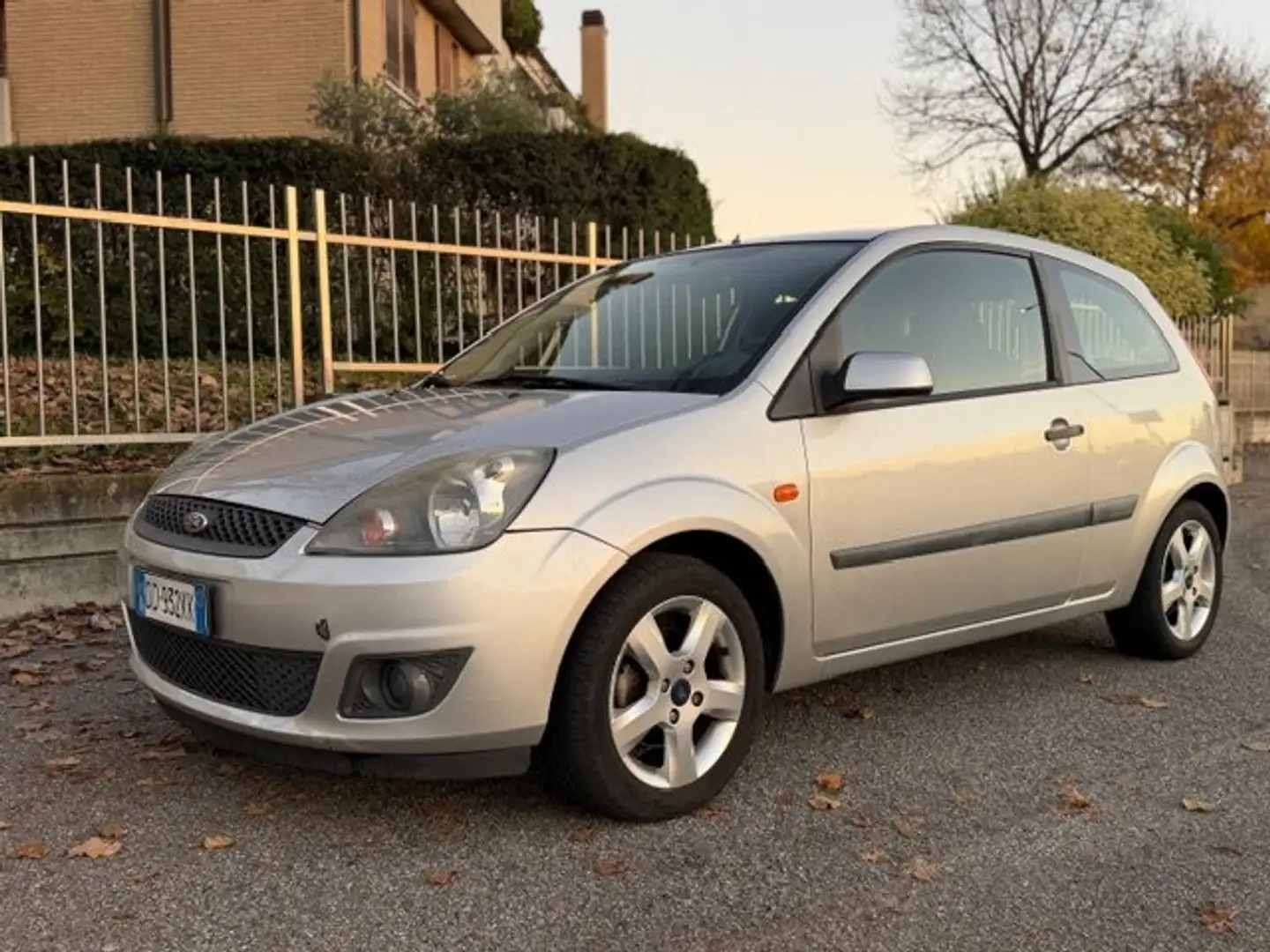 Ford Fiesta Fiesta 3p 1.2 Titanium Euro 4 Argento - 1