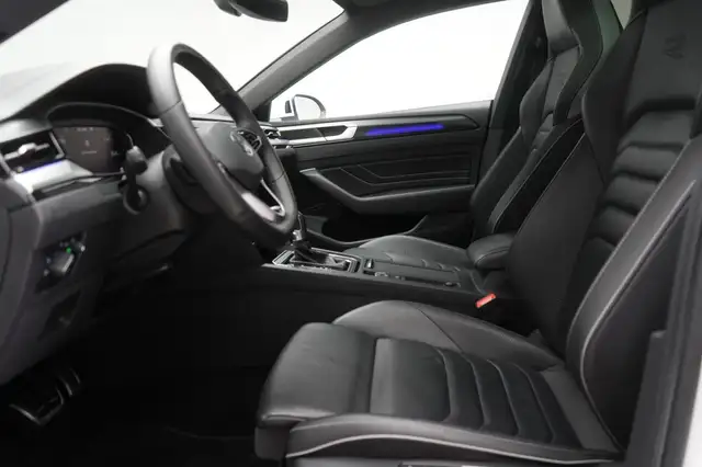Volkswagen Arteon view 8