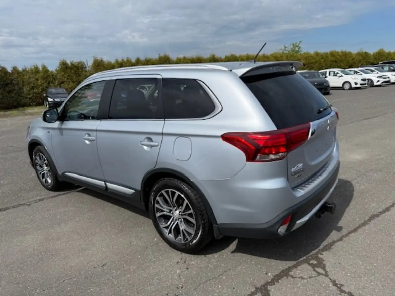 Mitsubishi Outlander fotografie Mitsubishi Outlander