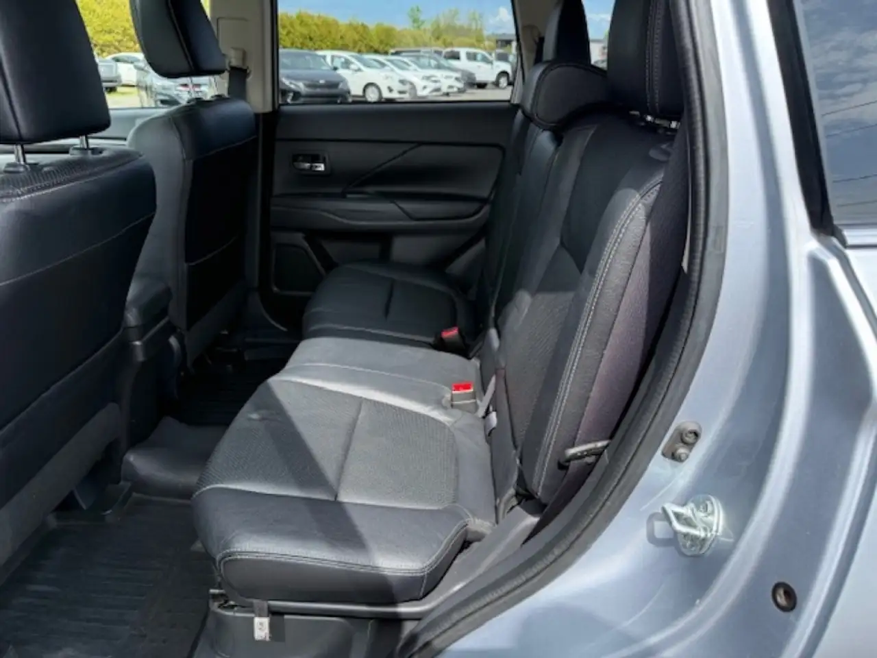 Mitsubishi Outlander fotografie Mitsubishi Outlander