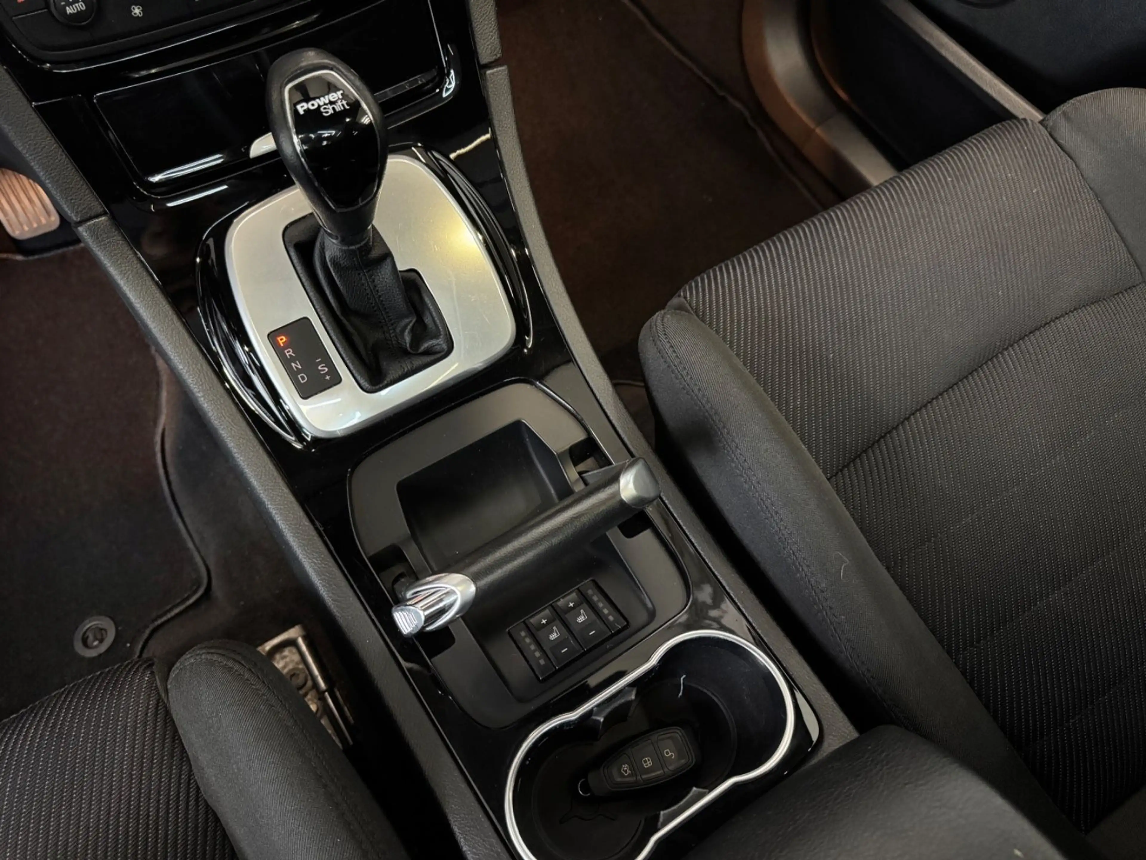 Ford S-Max S-MAX Titanium/Aut./7-Sitzer/Xenon/Nav./Pano — photo 7