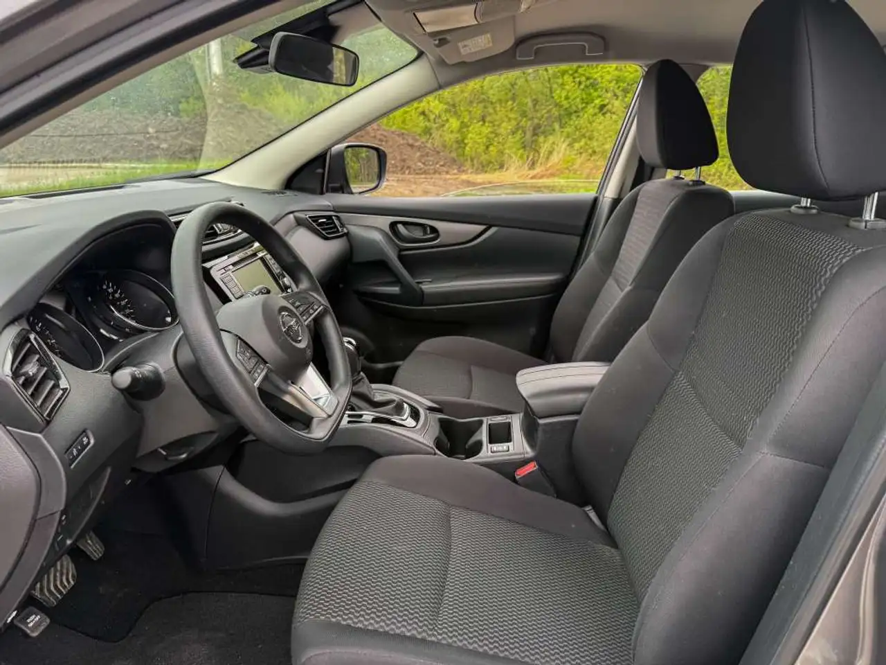 Nissan Qashqai снимка Nissan Qashqai