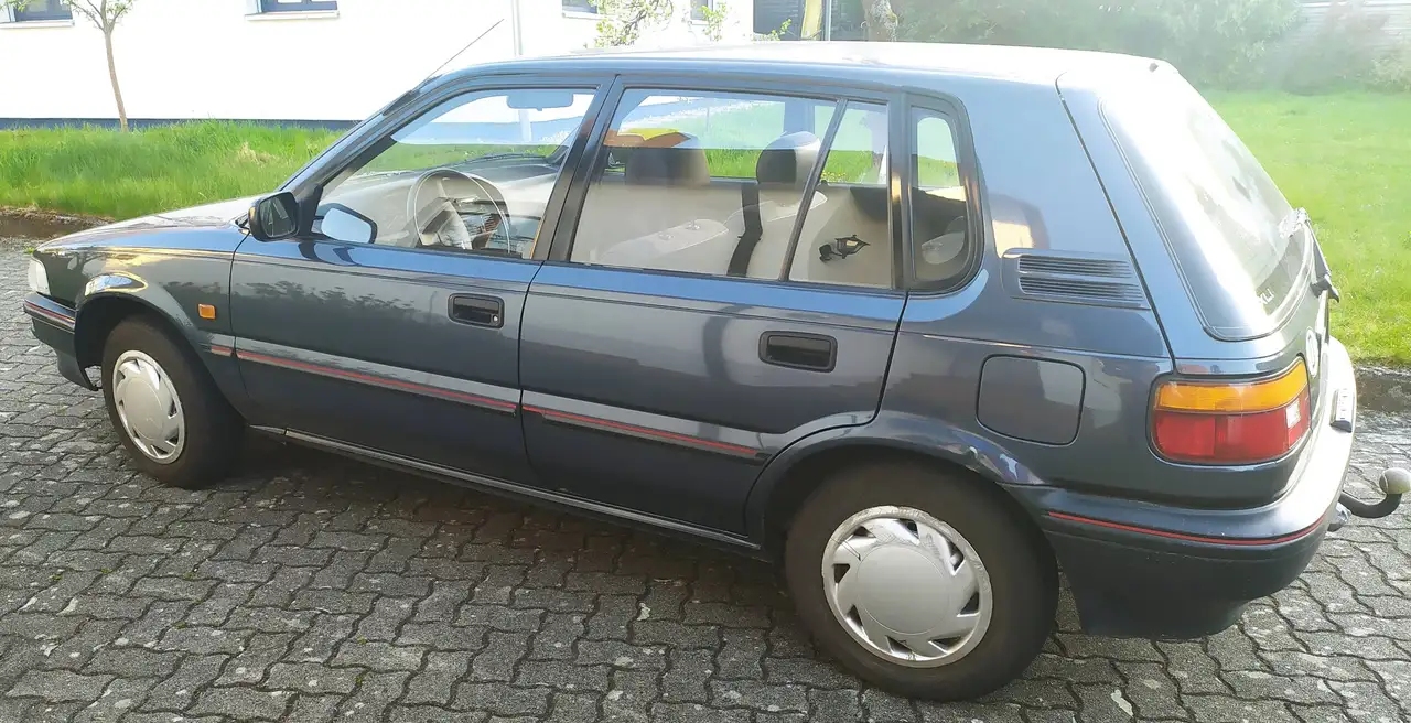 Toyota Corolla 1.3 XLi, foto 4