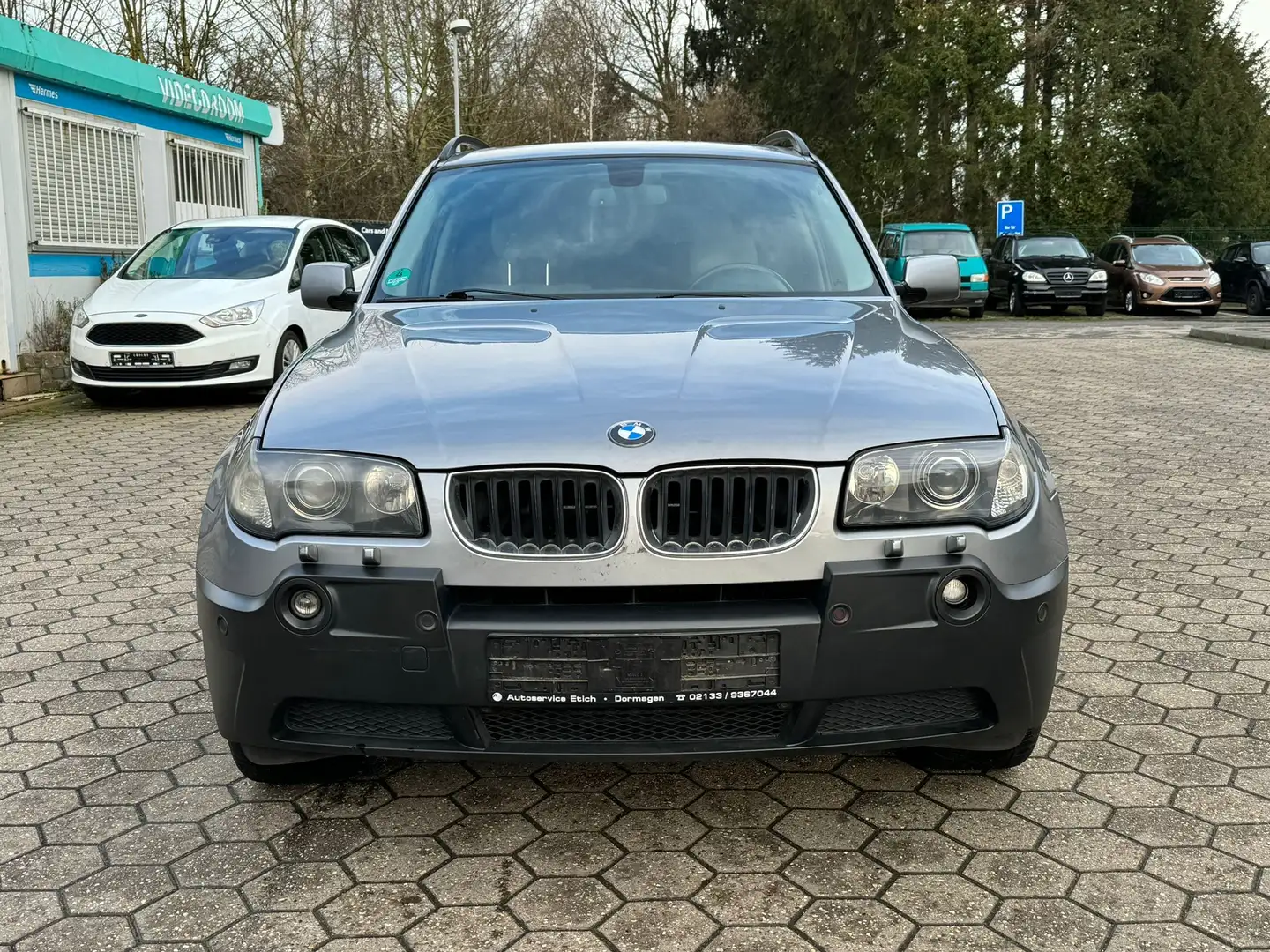 BMW X3 2.0d Xenon Navi Leder SD Klimaautomatik Šedá - 2