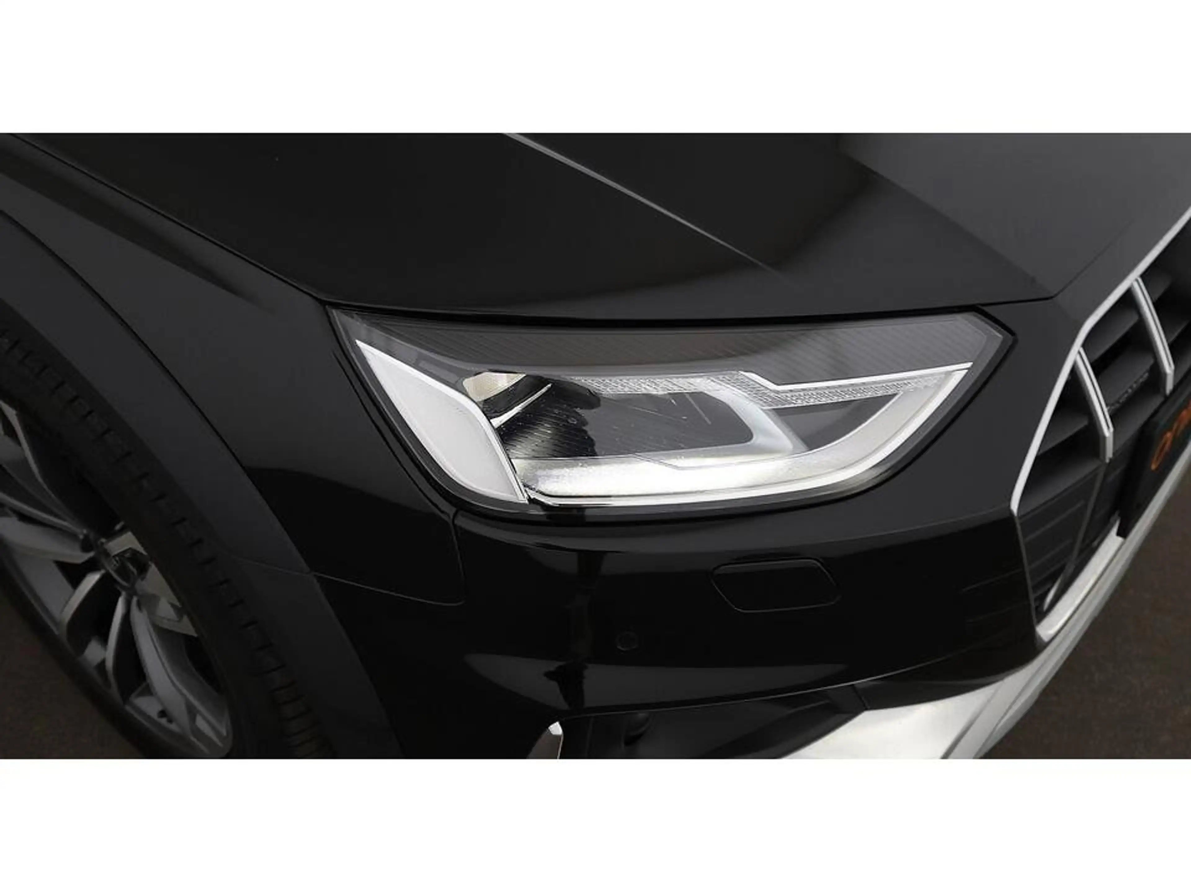 Audi A4 allroad 40 TDI quattro Aut LED AHK RADAR LEDER — photo 10