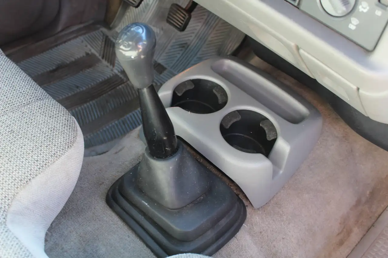 GMC Sonoma снимка GMC Sonoma
