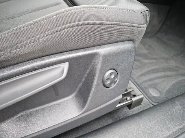 Audi Q5 40 TDI quattro * S-LINE * PANORAMADACH Ansicht 23