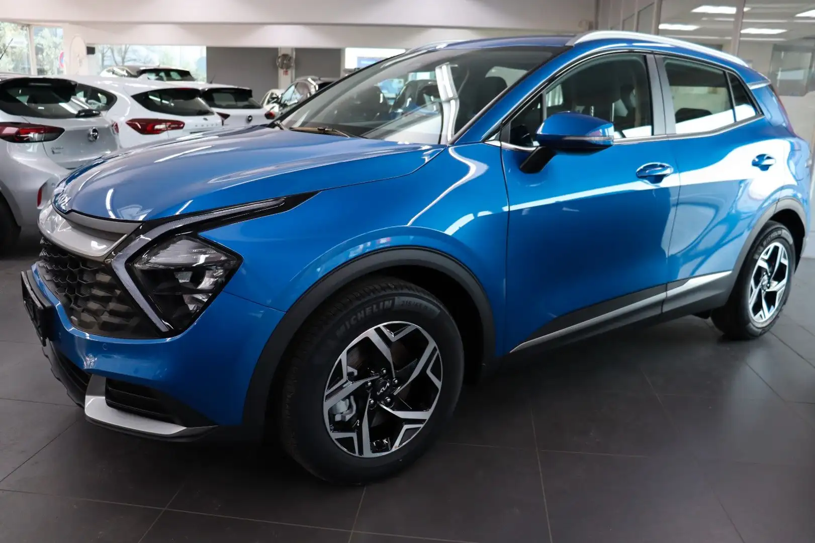 Kia Sportage 1.6 48V SHZ,Klimaauto,Navi,R.Cam AKTION Blu/Azzurro - 1