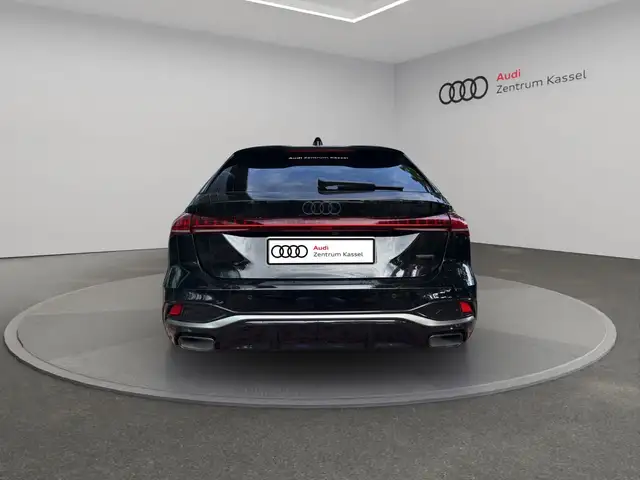 Audi A5 view 4