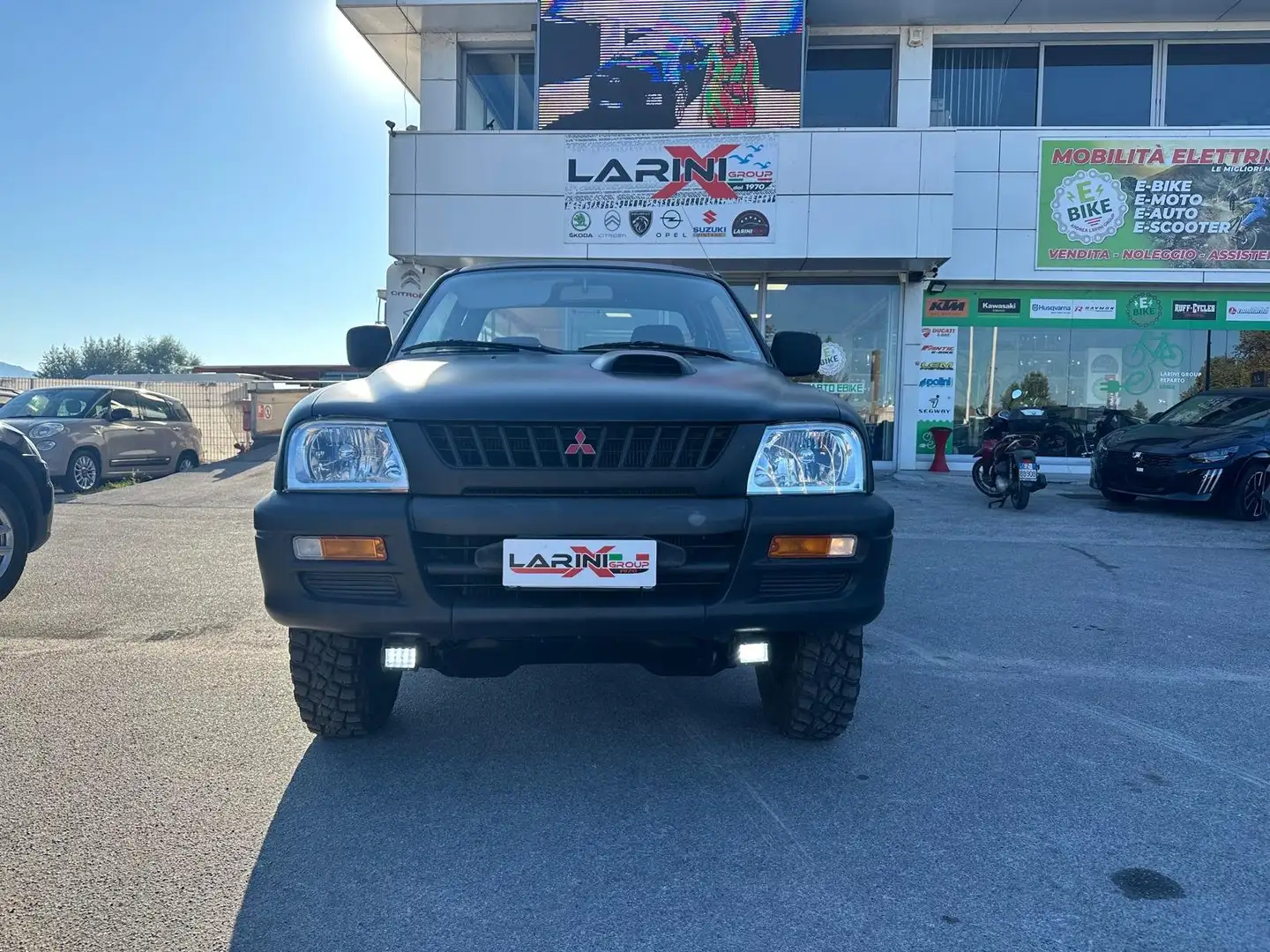 Mitsubishi L200 L200 c.cab 2.5d Mosca bianca ! solo 71.400 km Schwarz - 2