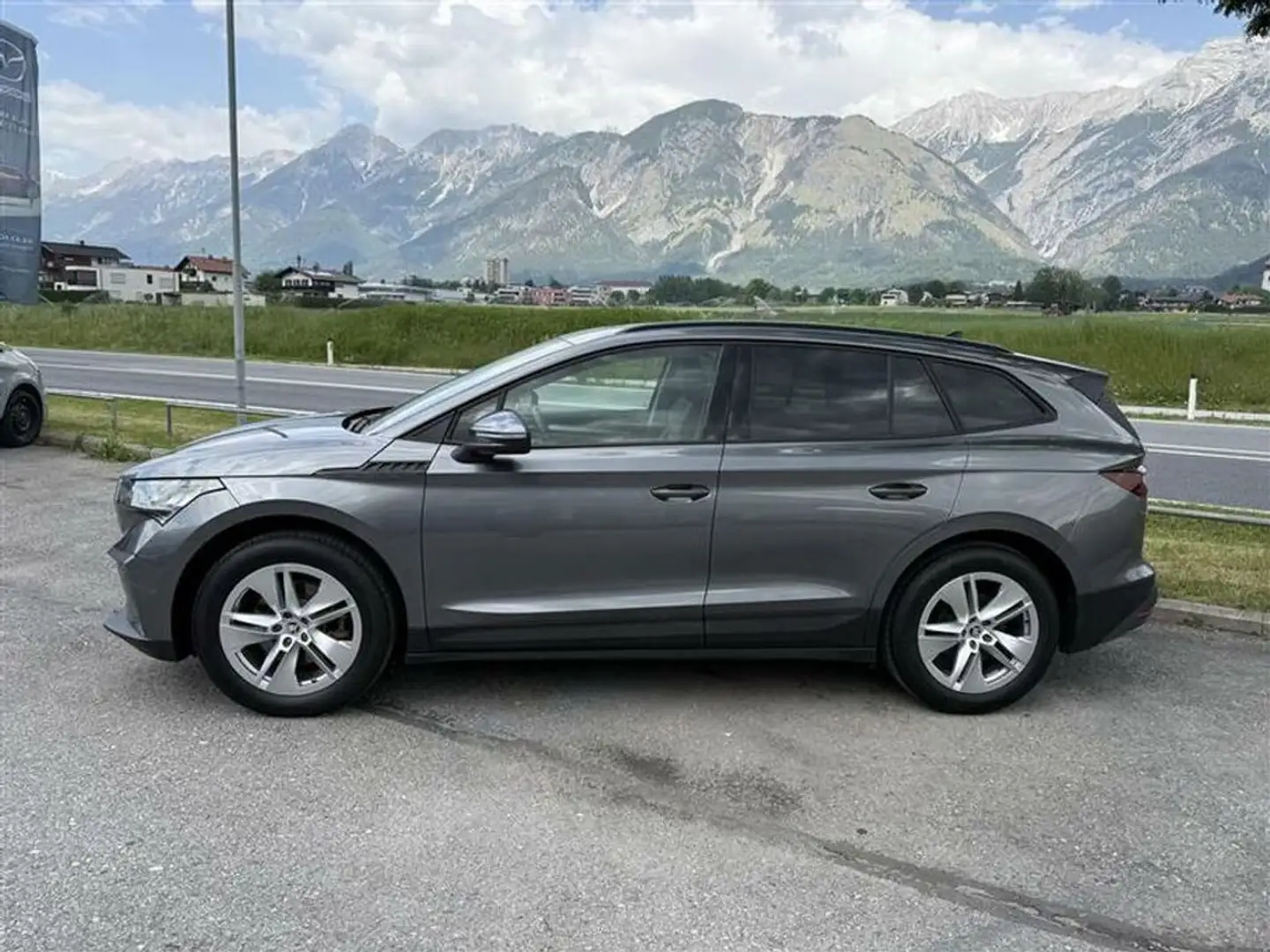 Skoda Enyaq Skoda 50 AT Loft Grau - 2
