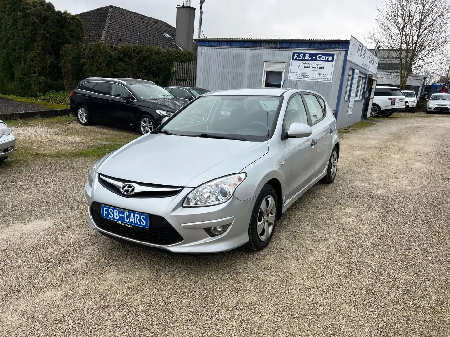 Hyundai i30 1.4 Edition Silber - 1