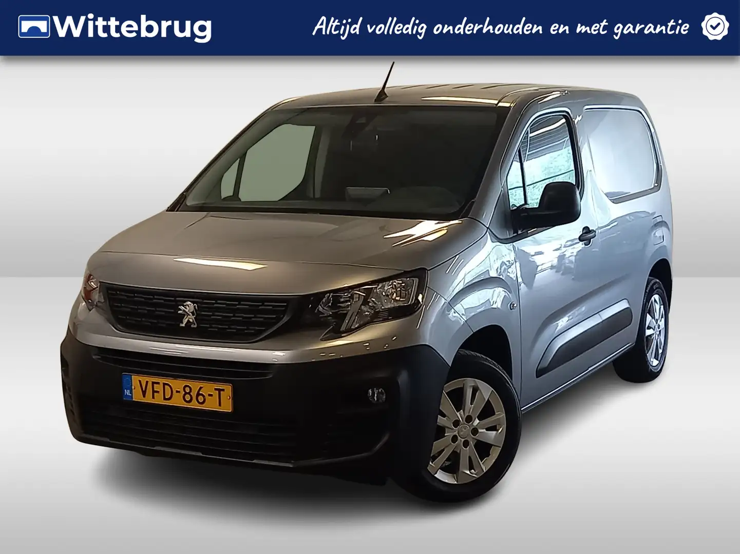 Peugeot Partner 1.6 BlueHDI Asphalt met o.a. Navigatie, Camera, Tr Grijs - 1