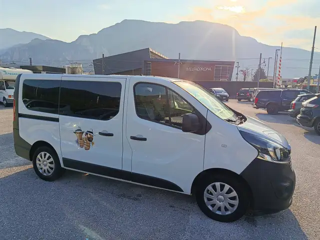 Opel Vivaro 9 POSTI