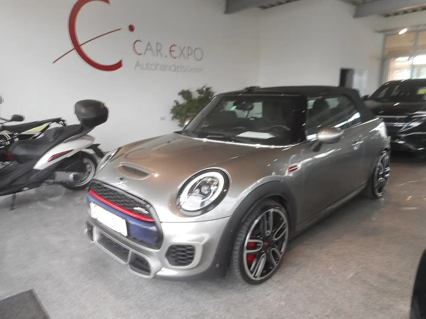 MINI John Cooper Works Cabrio MINI John Cooper Works Cabrio - 1