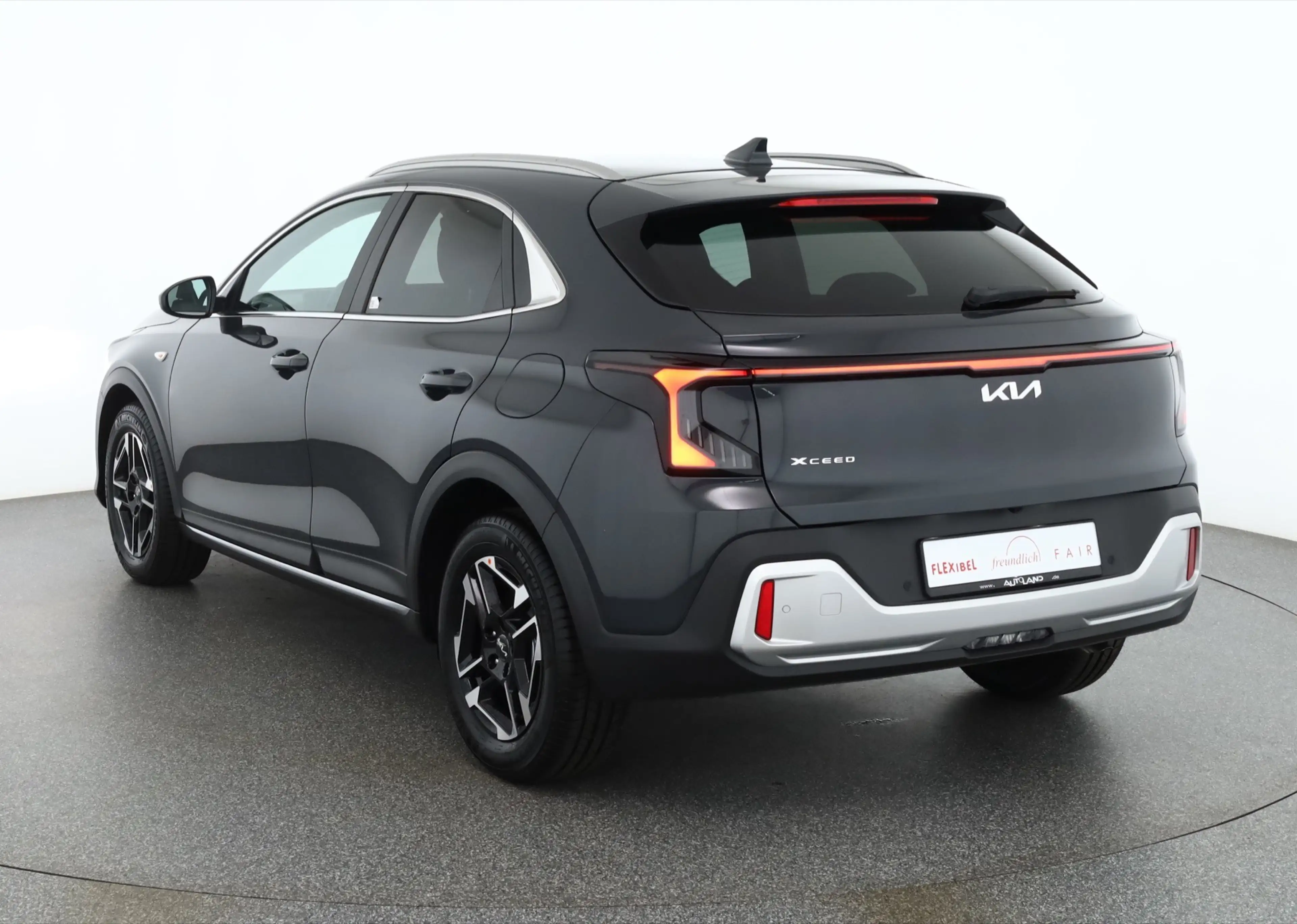 Kia XCeed 1.6 T-GDI Aut. n. Modell LED Navi Kamera — photo 3